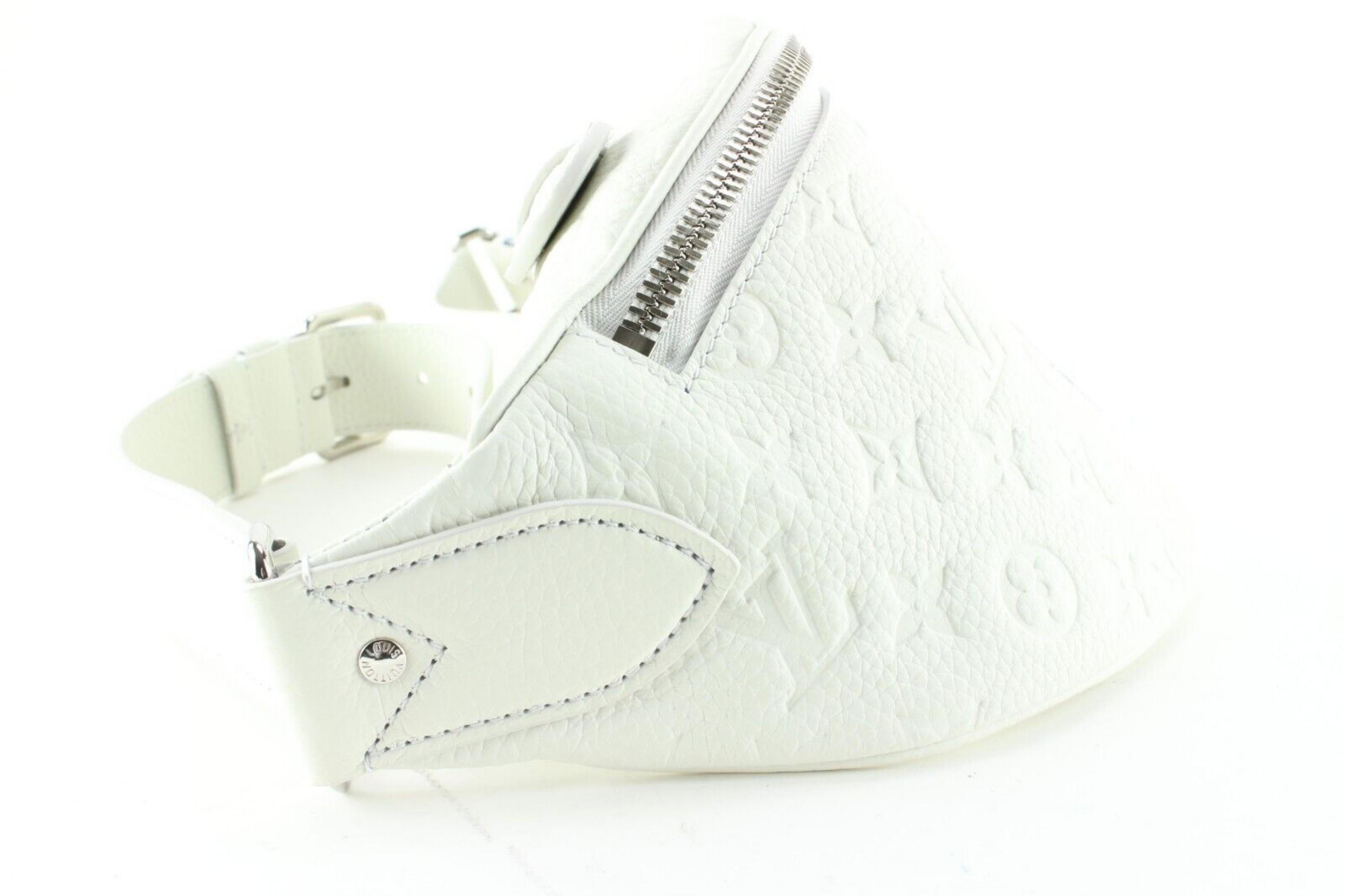 Louis Vuitton Kusama White Taurillon Leather Maxi Bumbag 3L0215 For Sale 2