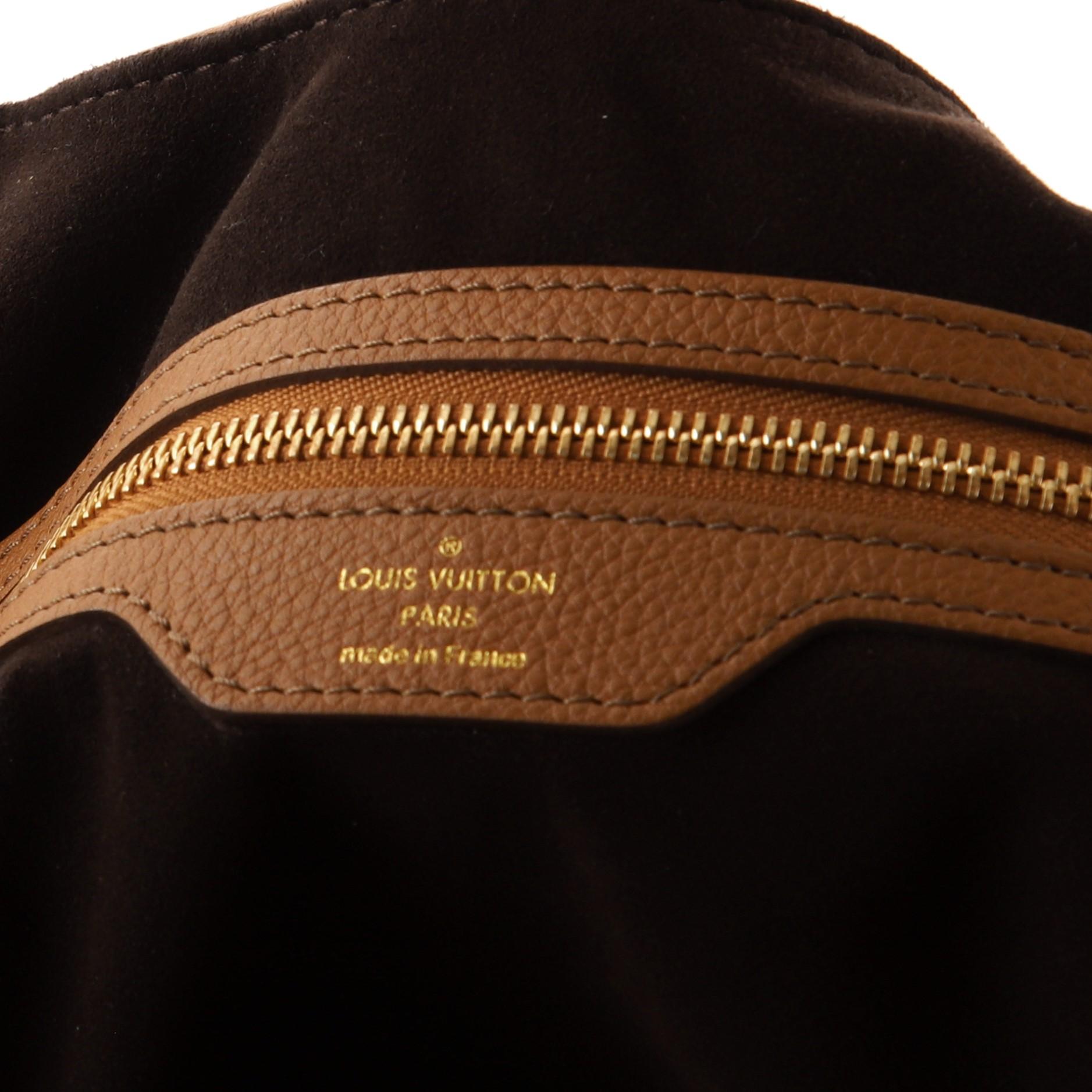 Louis Vuitton L Hobo Mahina Leather 3
