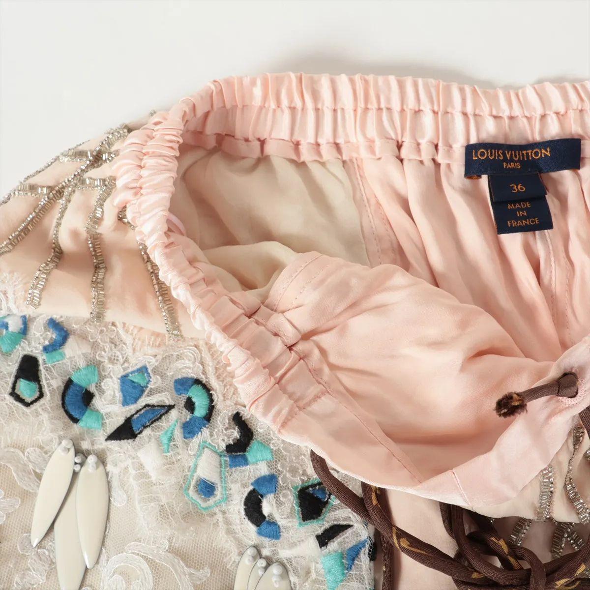 Louis Vuitton Spitze Seide Boho-Stil kurze Hose Rosa im Zustand „Gut“ im Angebot in Humacao, PR