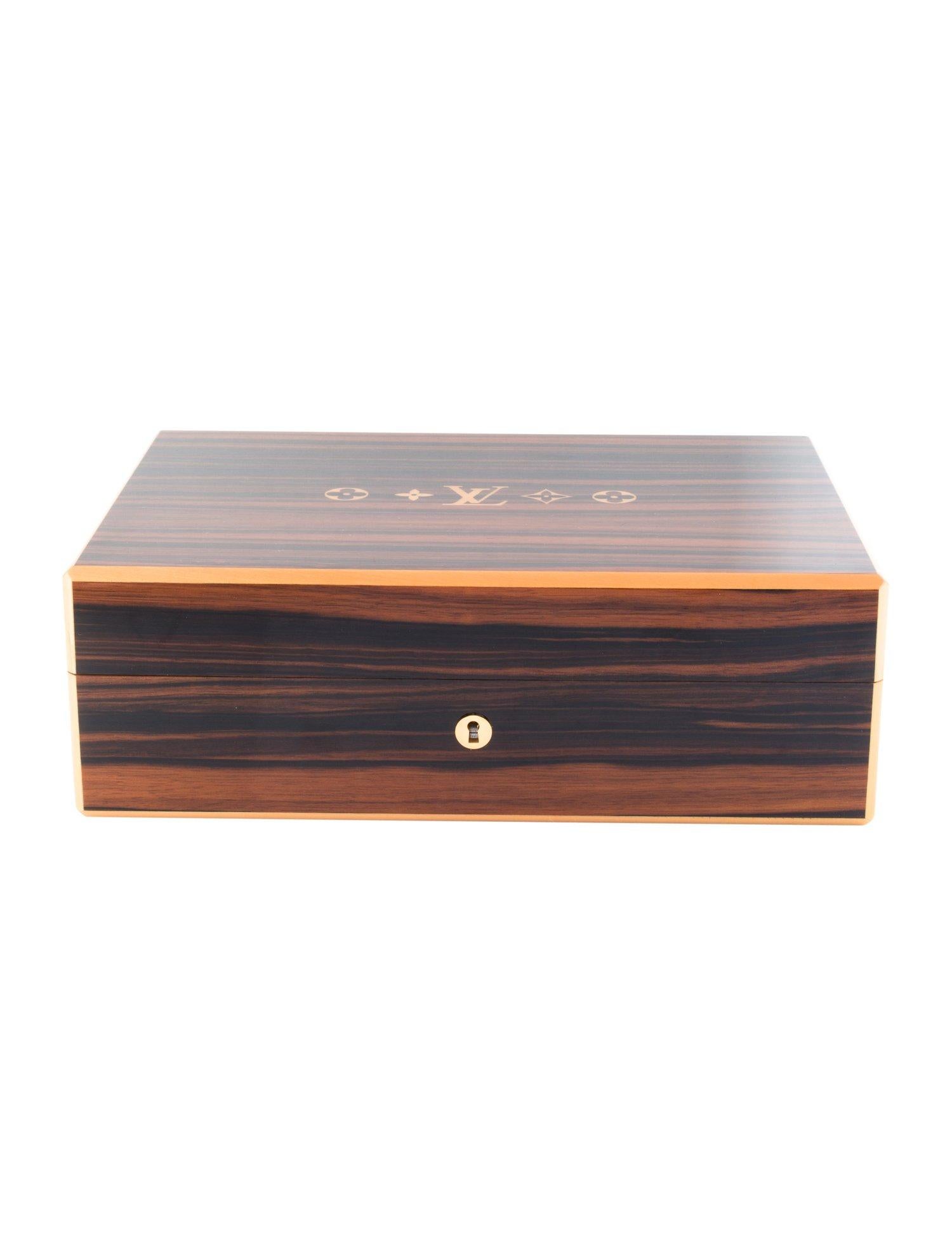 Louis Vuitton Lacquer Wood Desk Men's Cigar Cigarette Humidor Storage Case Box 

Wood
Gold tone hardware
Lockable closure 
Made in France
Measures 13