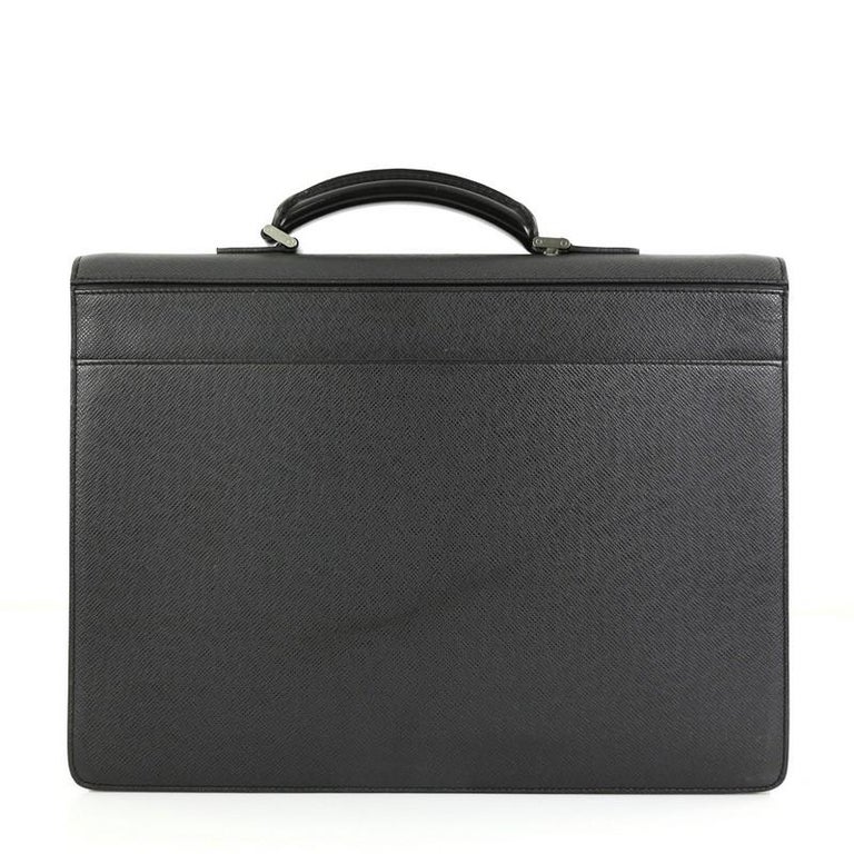 Louis Vuitton Taiga Minuto Briefcase Ardoise 555821