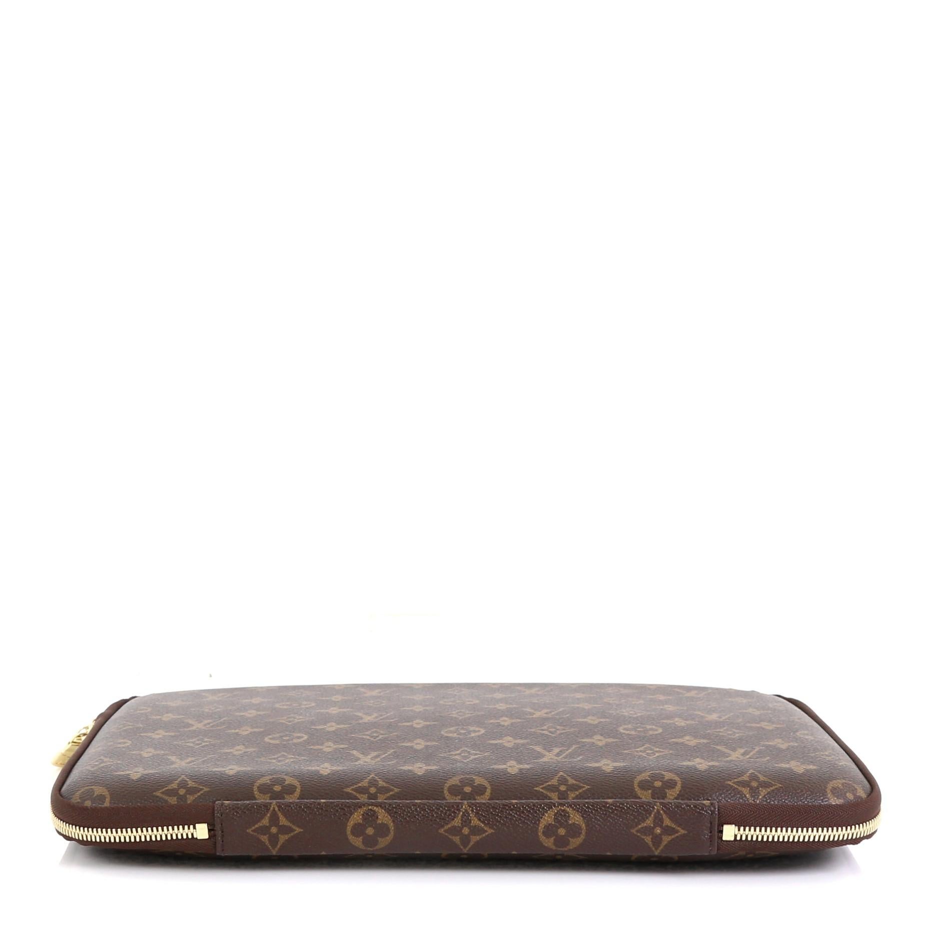 Louis Vuitton Laptop Sleeve Monogram Canvas 13 In Excellent Condition In NY, NY