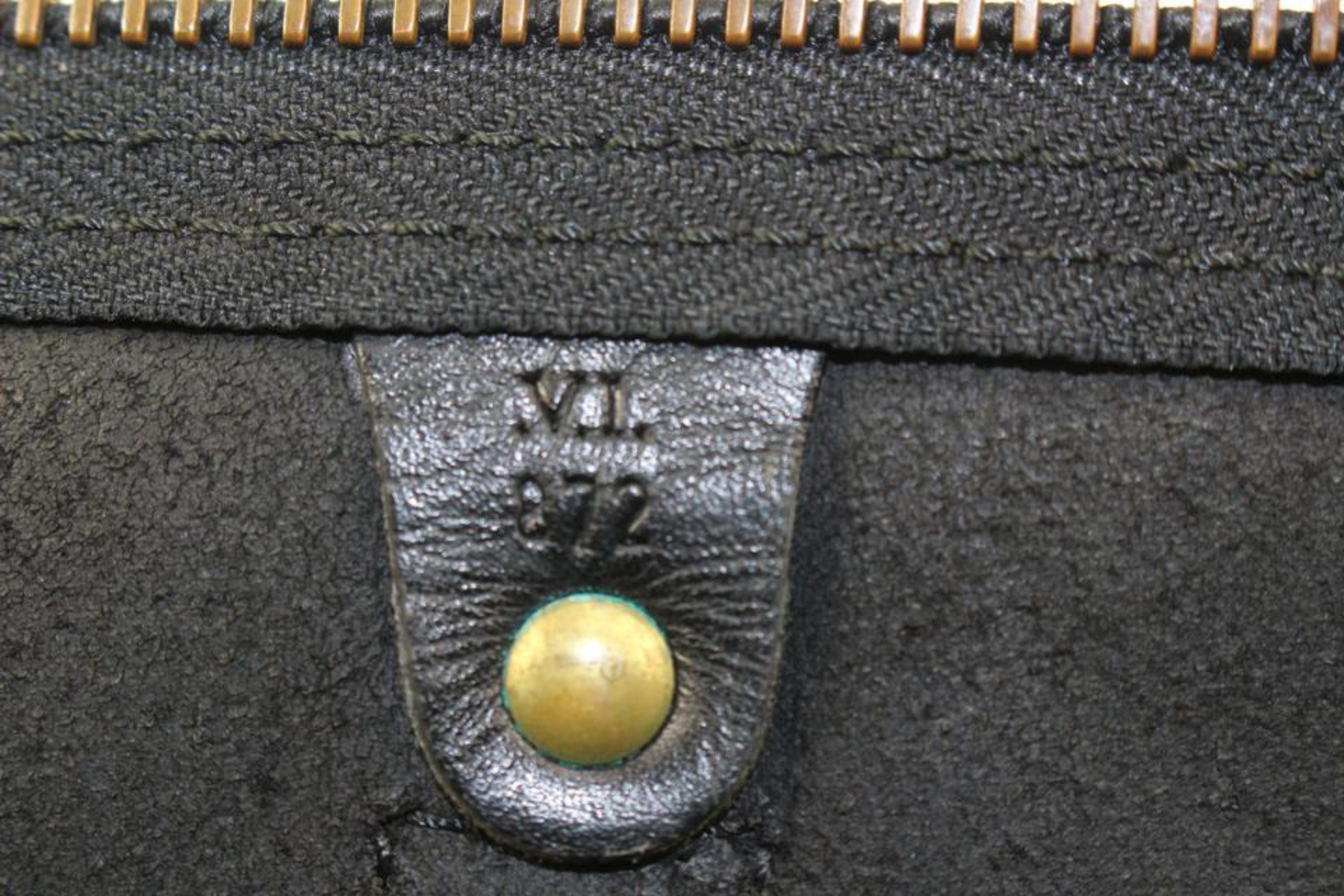 Louis Vuitton Large Black Epi Leather Keepall 55 61lv218s In Fair Condition In Dix hills, NY