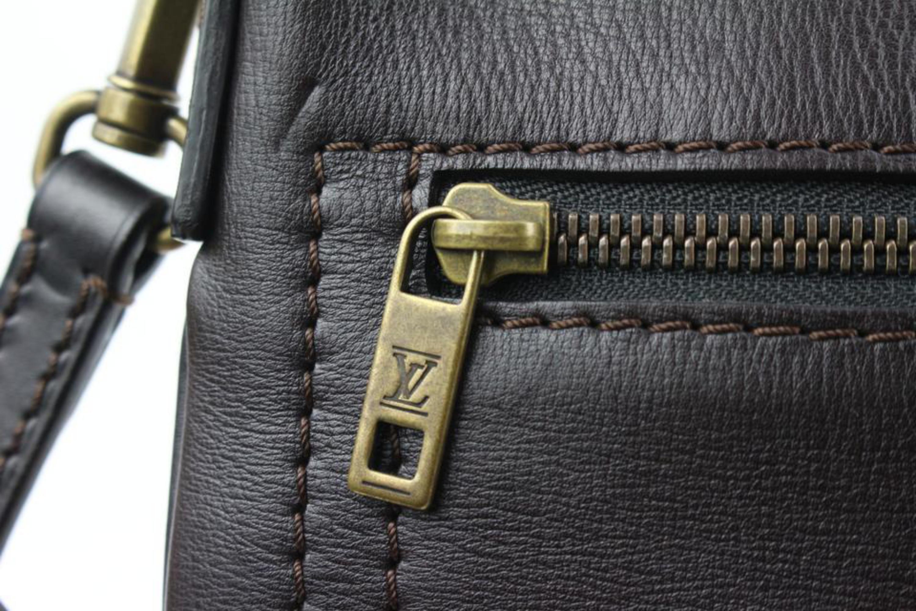 Women's Louis Vuitton Large Dark Brown Utah Leather Sac Plat Messenger Bag 16lv216s For Sale