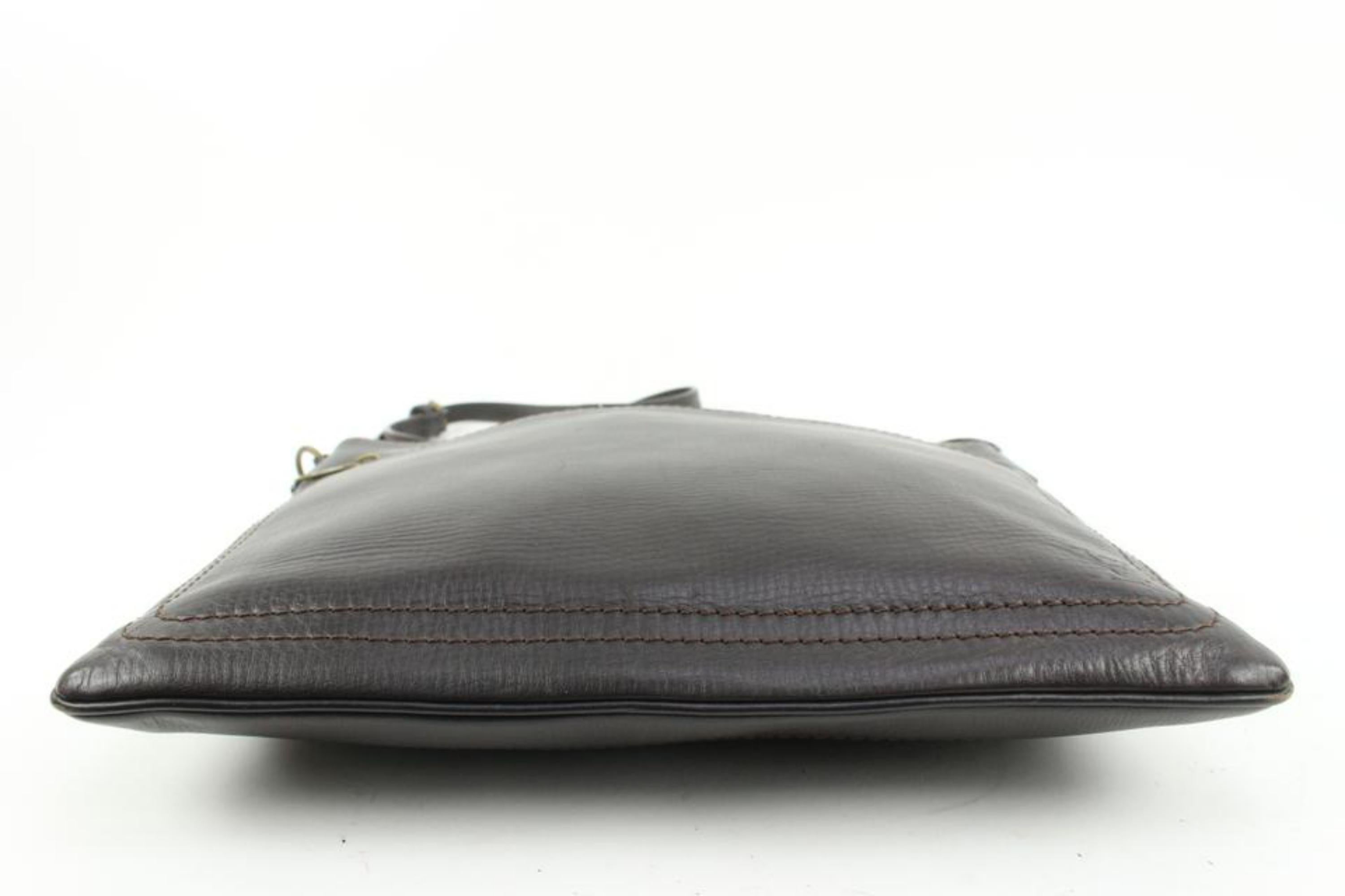 Louis Vuitton Large Dark Brown Utah Leather Sac Plat Messenger Bag s214lv83 For Sale 4