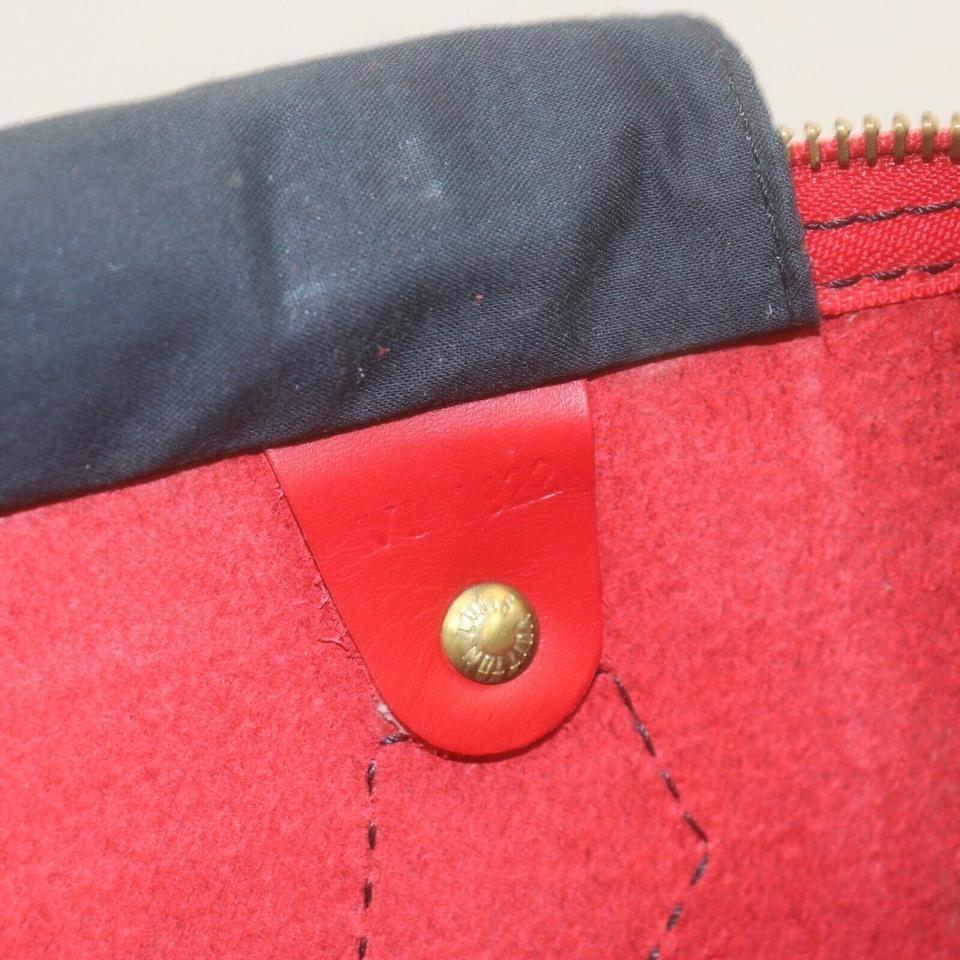 Louis Vuitton Large Red Epi Leather Speedy 40 Boston Bag 863154 In Good Condition In Dix hills, NY