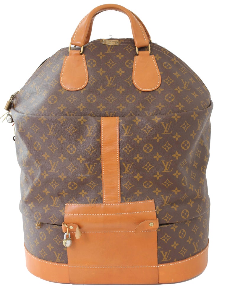 Past auction: A large Louis Vuitton monogrammed leather steamer