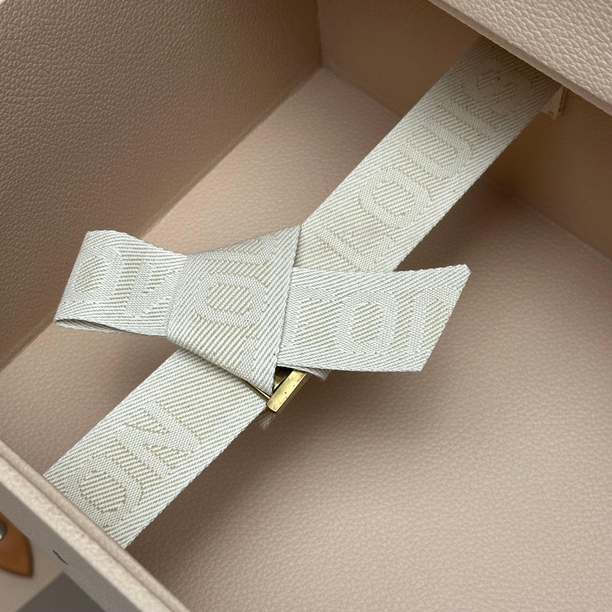 Grand malle à vapeur Louis Vuitton, toile monogrammée, cuir, commande spéciale en vente 4