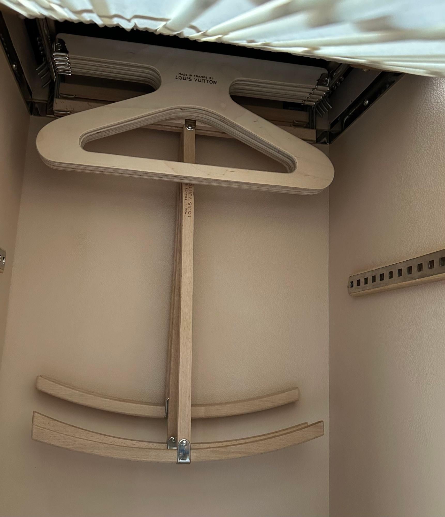Grand malle à vapeur Louis Vuitton, toile monogrammée, cuir, commande spéciale en vente 7