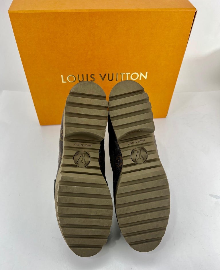 Louis Vuitton - Louis Vuitton Wmns Laureate Platform Desert Boot 'Beige  Monogra, myGemma