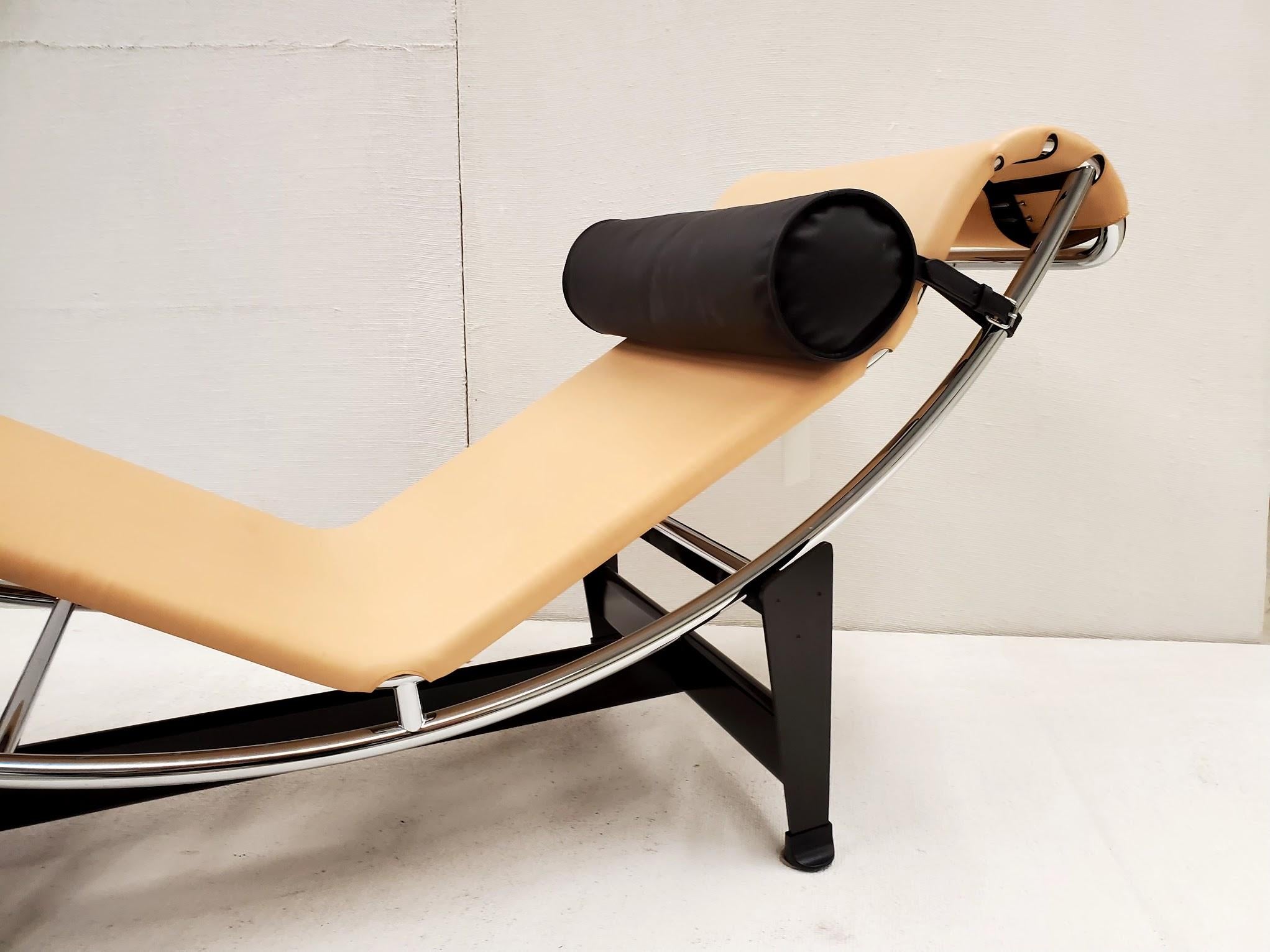 The chaise-longue LC4 CP by Le Corbusier, Pierre Jeanneret, Charlotte Perriand is a homage by Cassina to Charlotte Perriand in the occasion of the 2014 Icon Collection by Louis Vuitton. The limited-edition (1000 pieces) was presented at Design