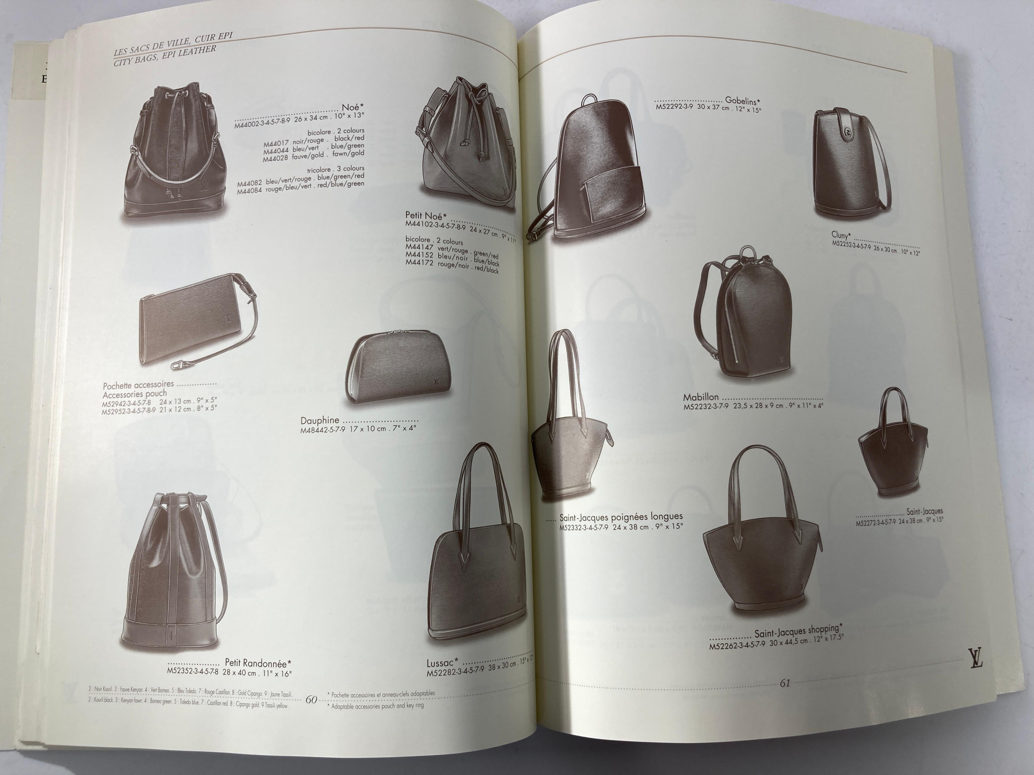 Louis Vuitton Le Catalogue Reference Book 1997 For Sale 5