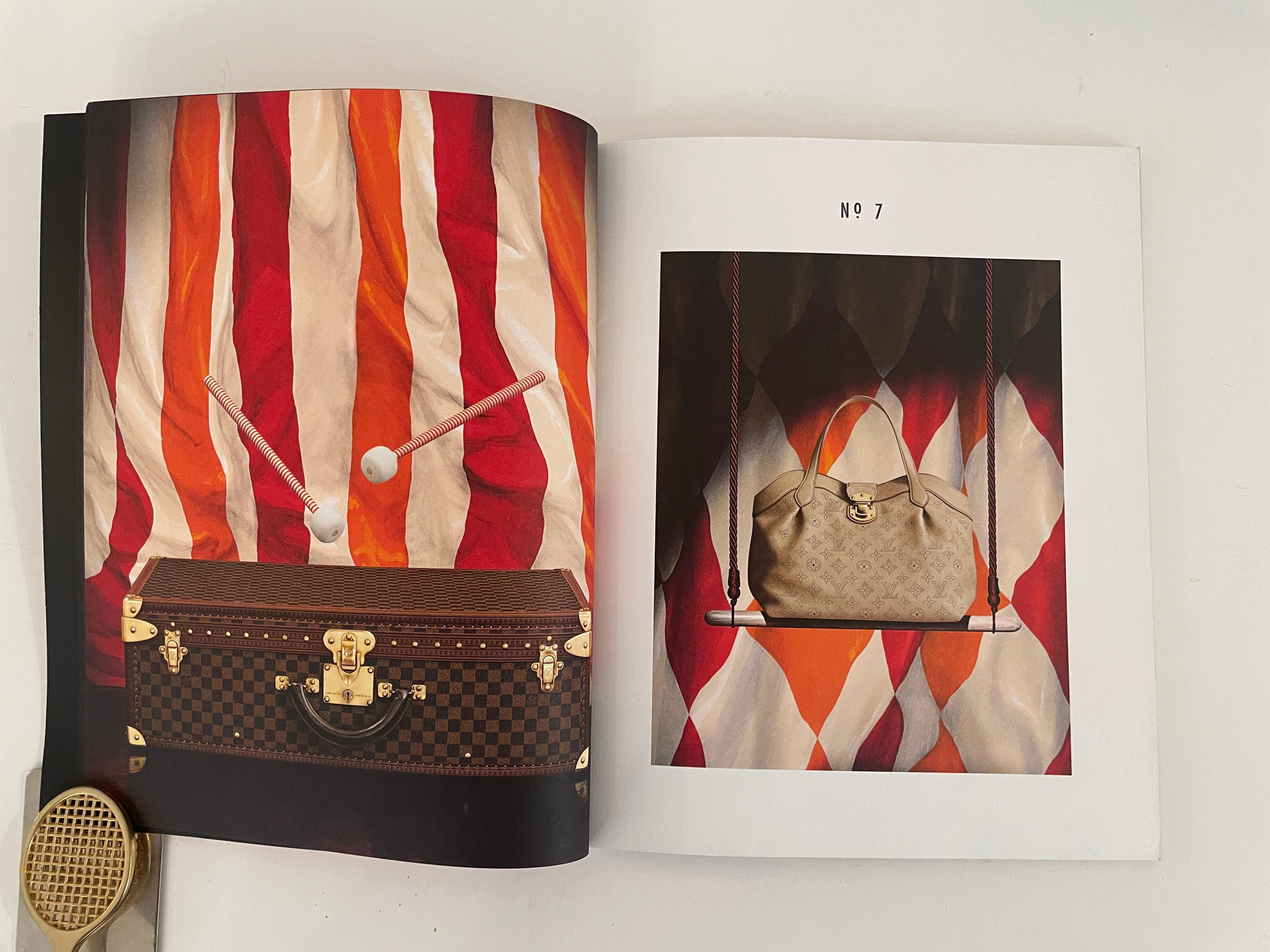 Femenino o masculino Louis Vuitton Le Catalogue Libro de referencia nº 7 2011 en venta