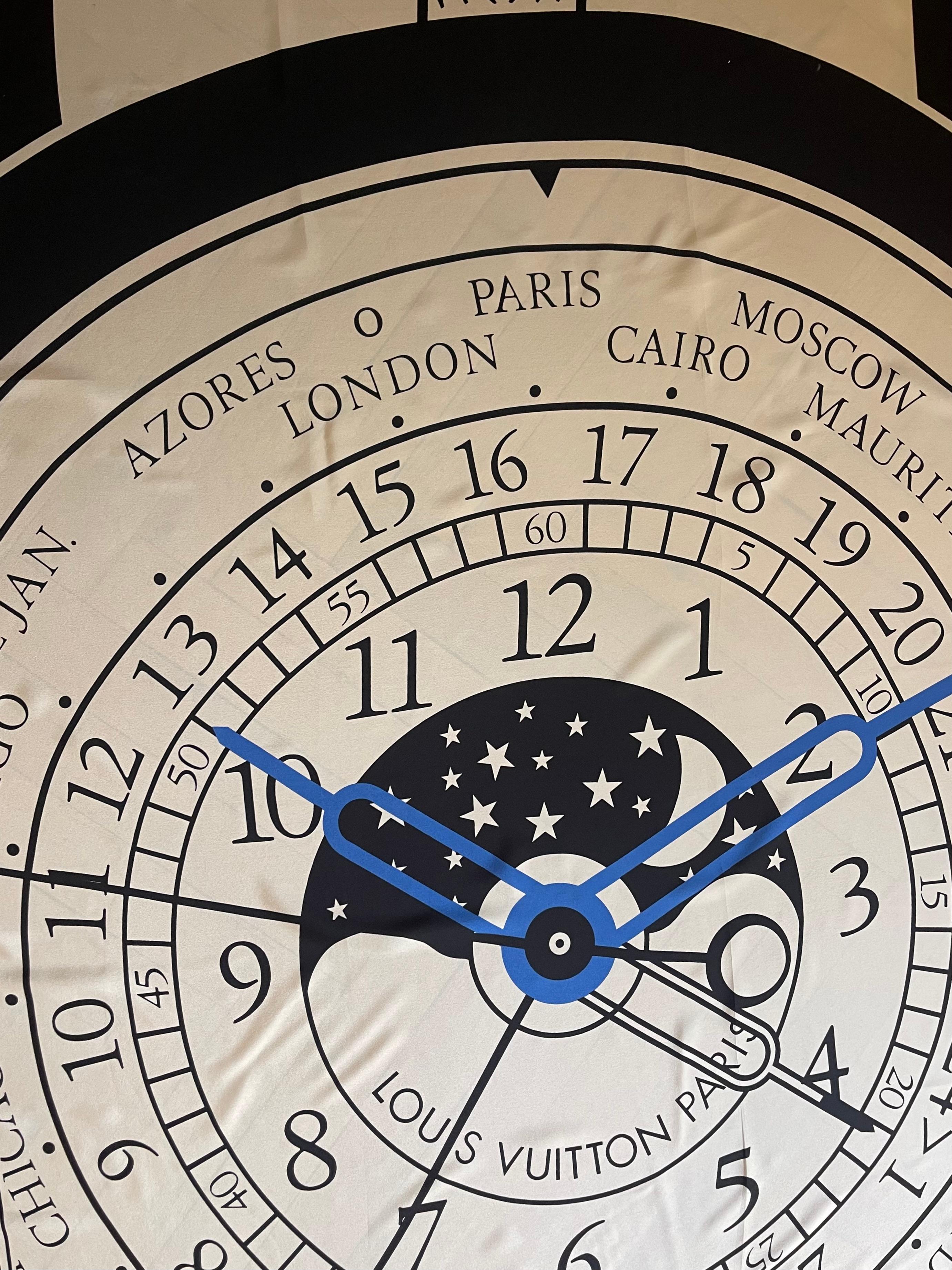 Sciarpa in seta con orologio 