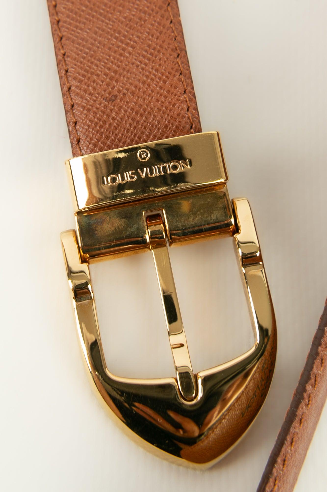 Louis Vuitton Leather and Gold-plated Metal Belt For Sale 2