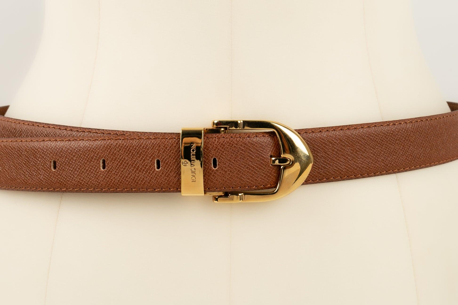 Louis Vuitton Leather and Gold-plated Metal Belt For Sale 3