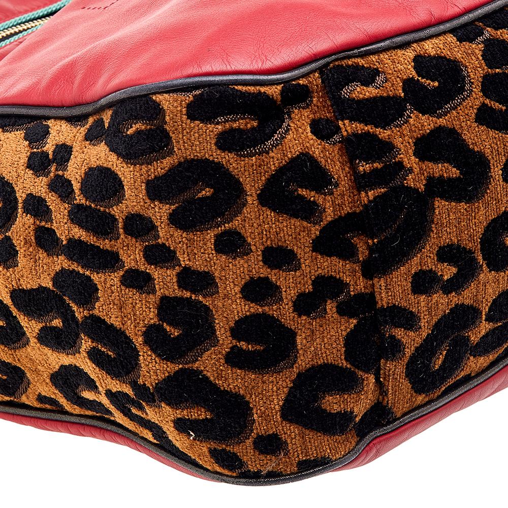 Louis Vuitton Leather And Jacquard Limited Edition Safari Flight Bag In Good Condition In Dubai, Al Qouz 2