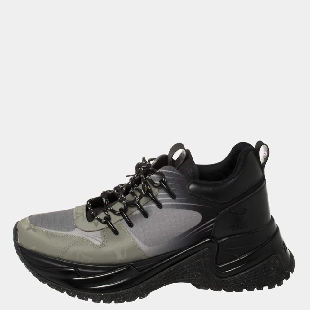 Create the most stylish and casual-chic looks using Louis Vuitton's Run Away Pulse sneakers. Constructed in mesh and leather in the shades of black and grey, these shoes also feature the signature LV logo on the side and is completed with a