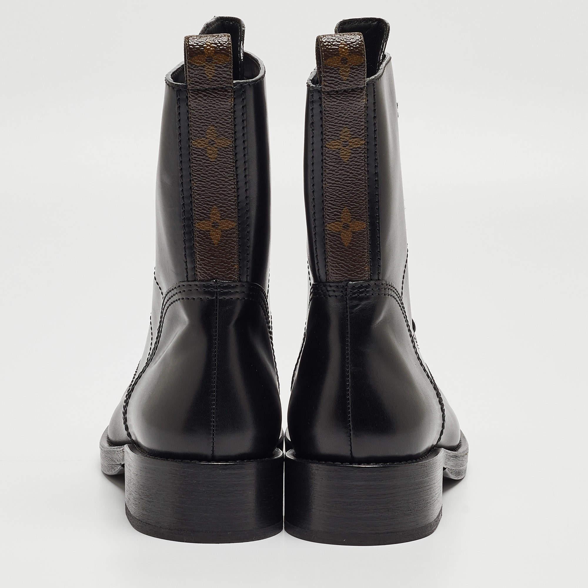Louis Vuitton Leather and Monogram Canvas Metropolis Flat Ranger Boots Size 37.5 For Sale 2
