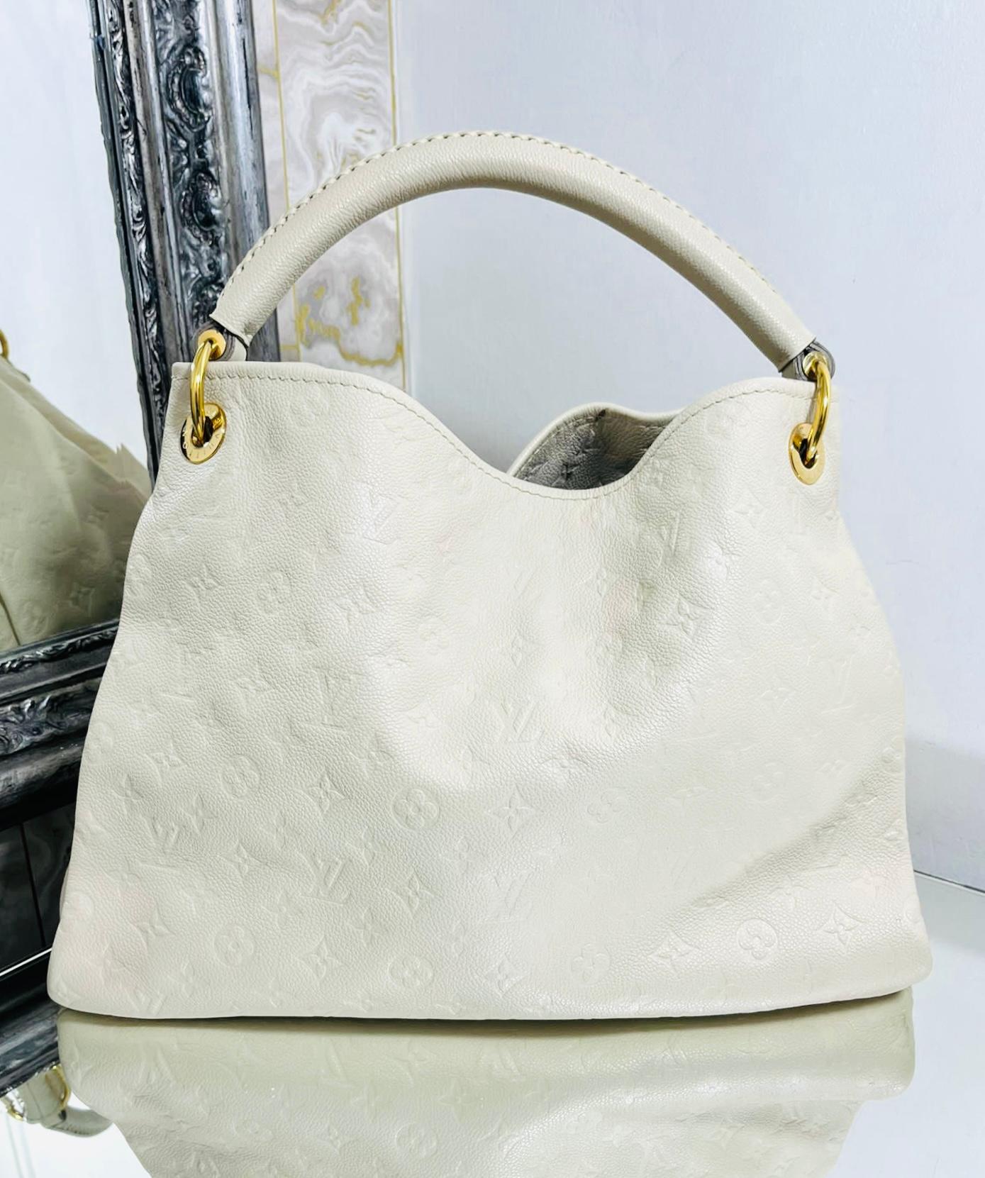 Louis Vuitton Leather Artsy Tote Bag In Fair Condition For Sale In London, GB