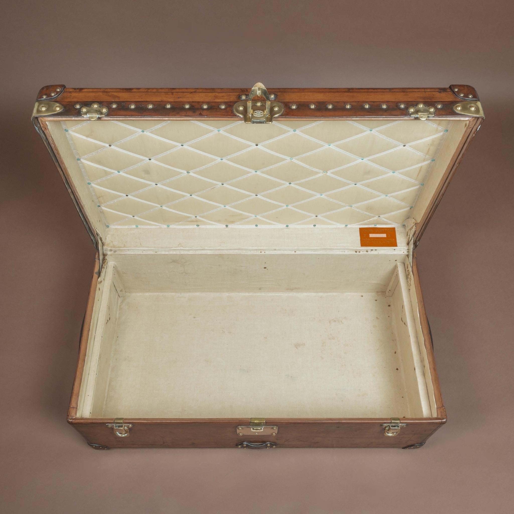 Baule da cabina in pelle Louis Vuitton, 1930 circa in vendita 6
