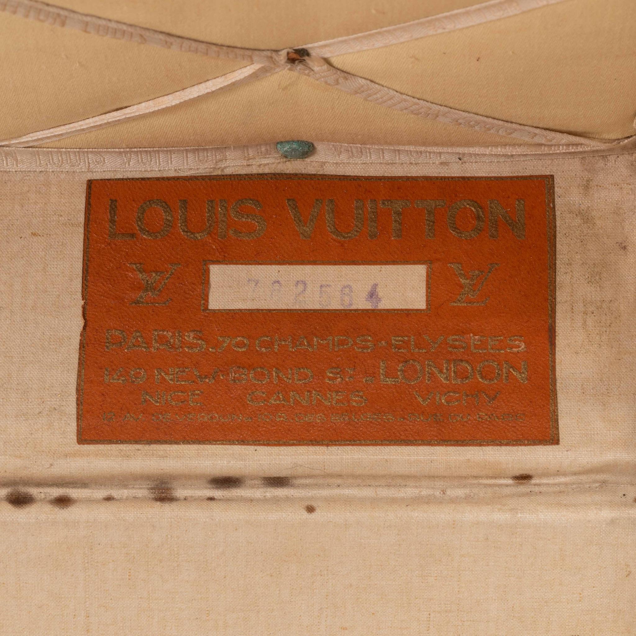 Malle en cuir Louis Vuitton, datant d'environ 1930 7