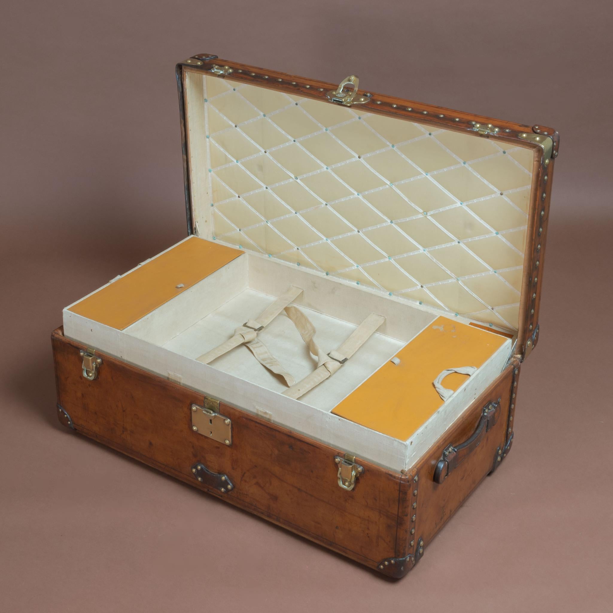 Baule da cabina in pelle Louis Vuitton, 1930 circa in vendita 3