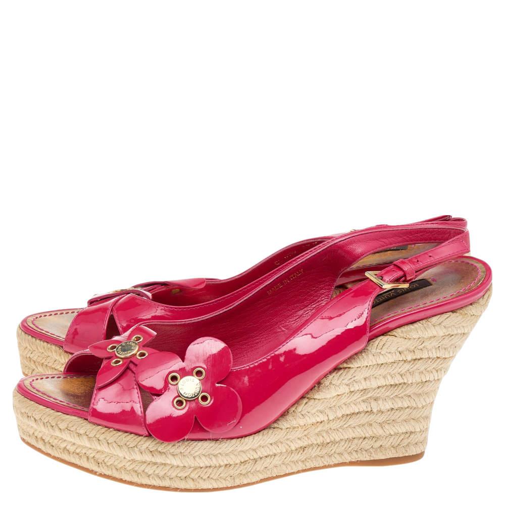 Louis Vuitton Leather Embellished Wedge Platform Slingback Sandals Size 39.5 In Fair Condition In Dubai, Al Qouz 2