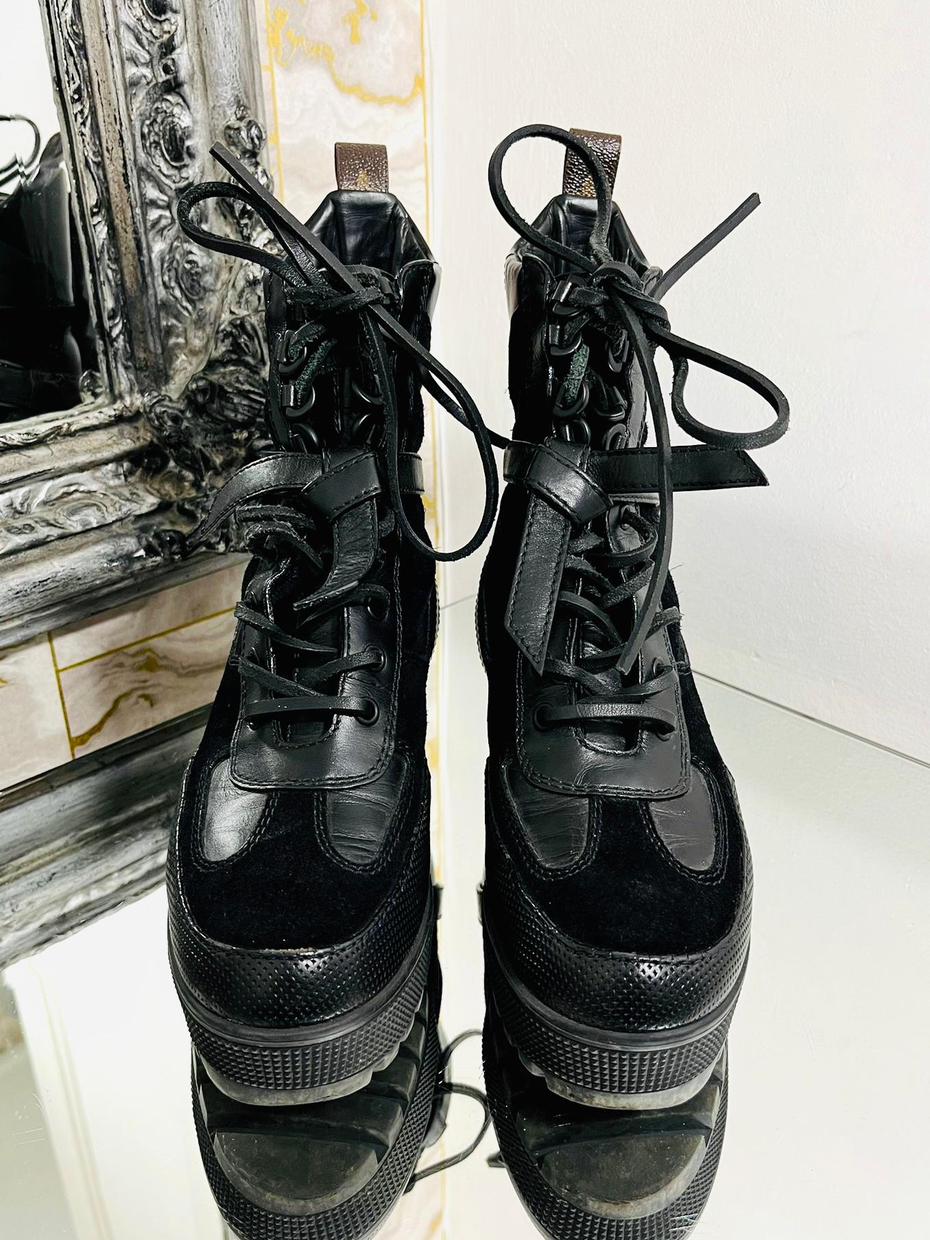 Louis Vuitton Laureate Desert Boot Women Size 42 - clothing