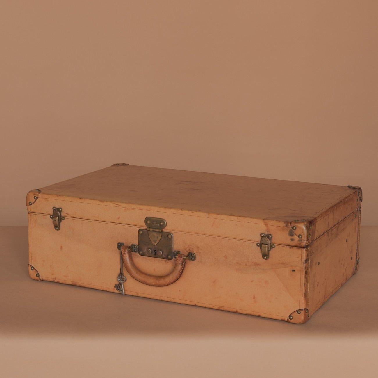 Louis Vuitton Leather Suitcase, circa 1935 For Sale 3