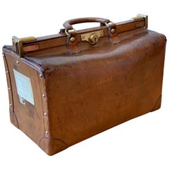 Edwardian 'Gladstone' Bag in Long-Grain Leather at 1stDibs