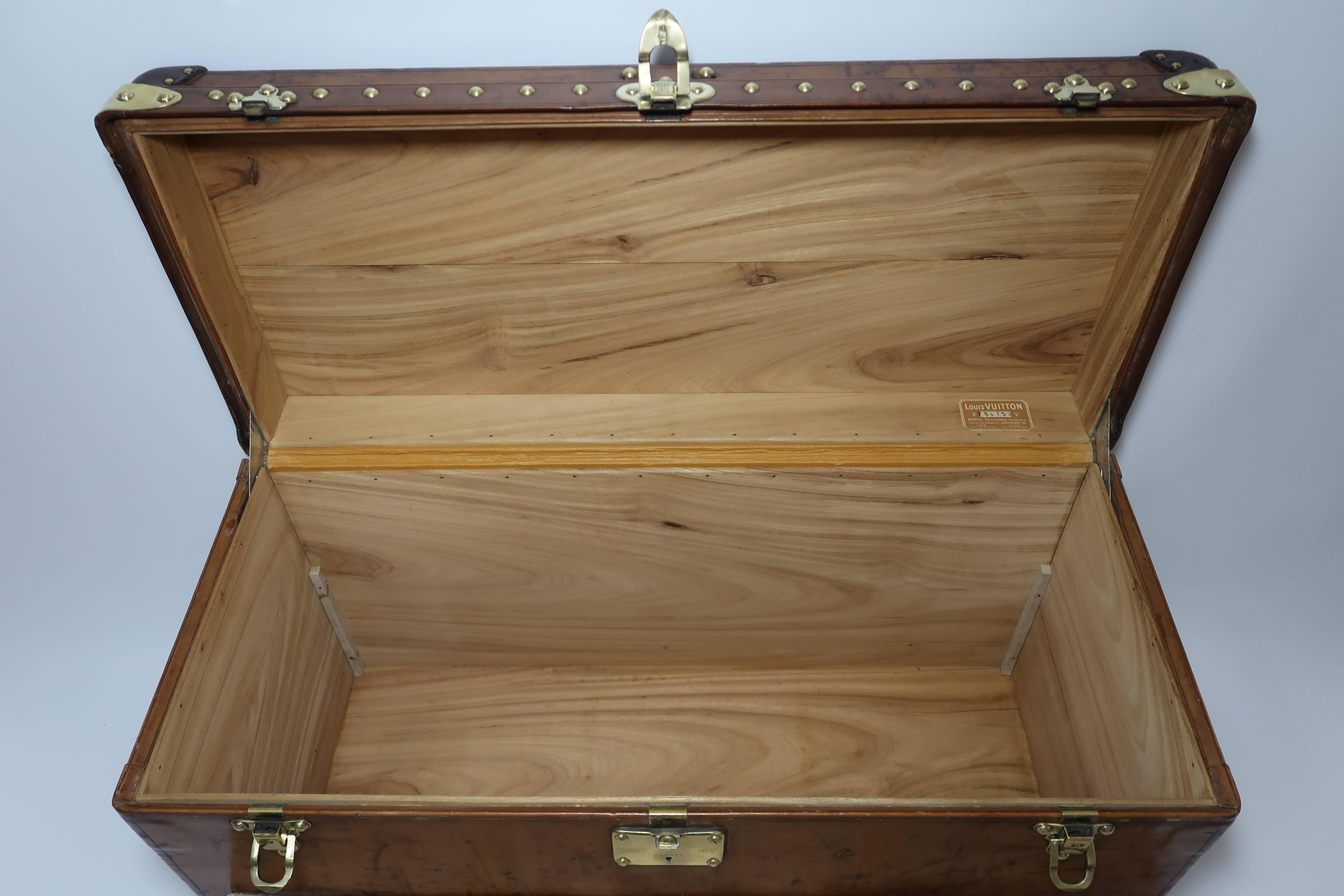 Louis Vuitton Leather Trunk with Camphor Interior For Sale 4