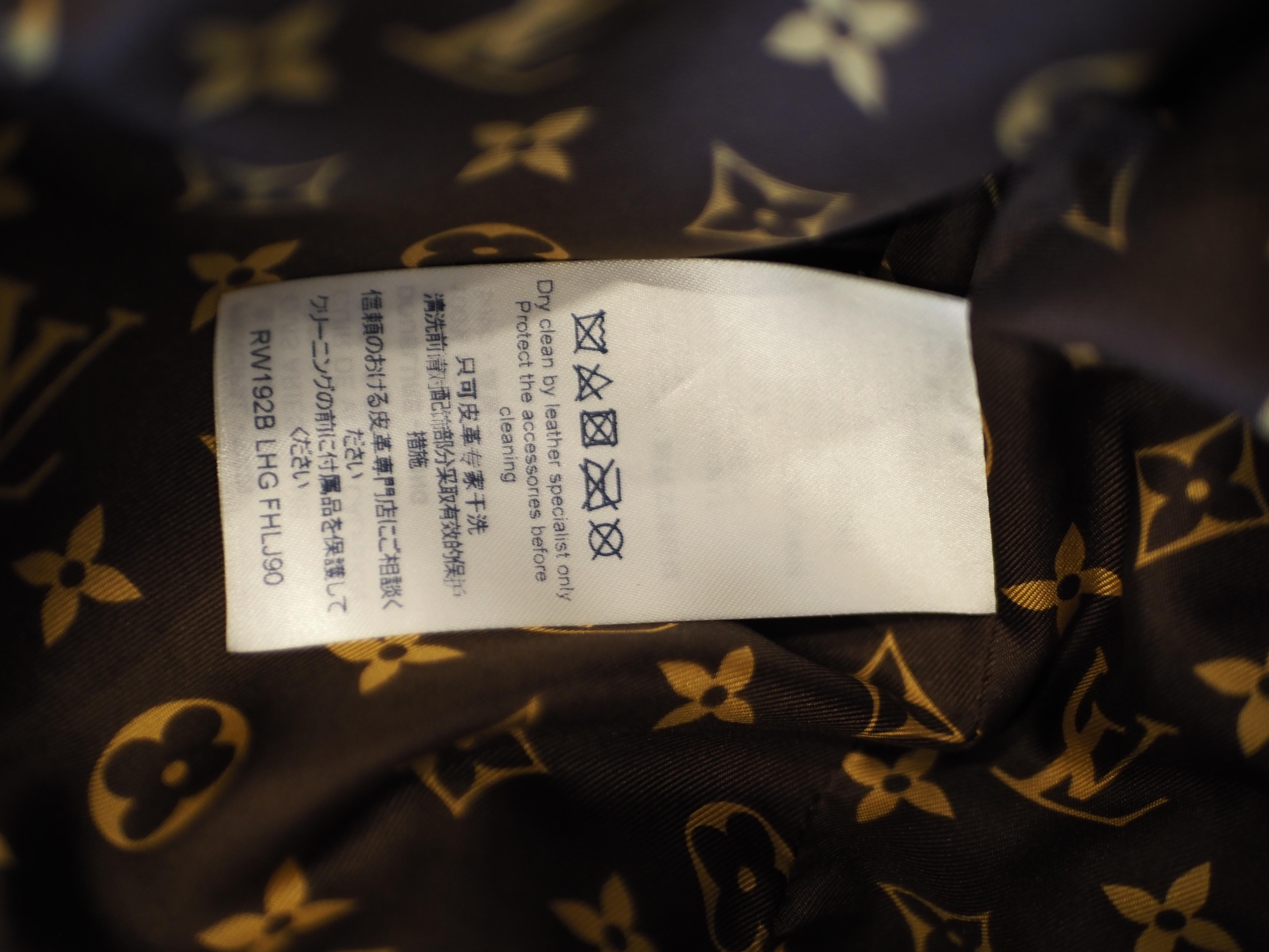Louis Vuitton Lederjacke aus Samt im Angebot 16