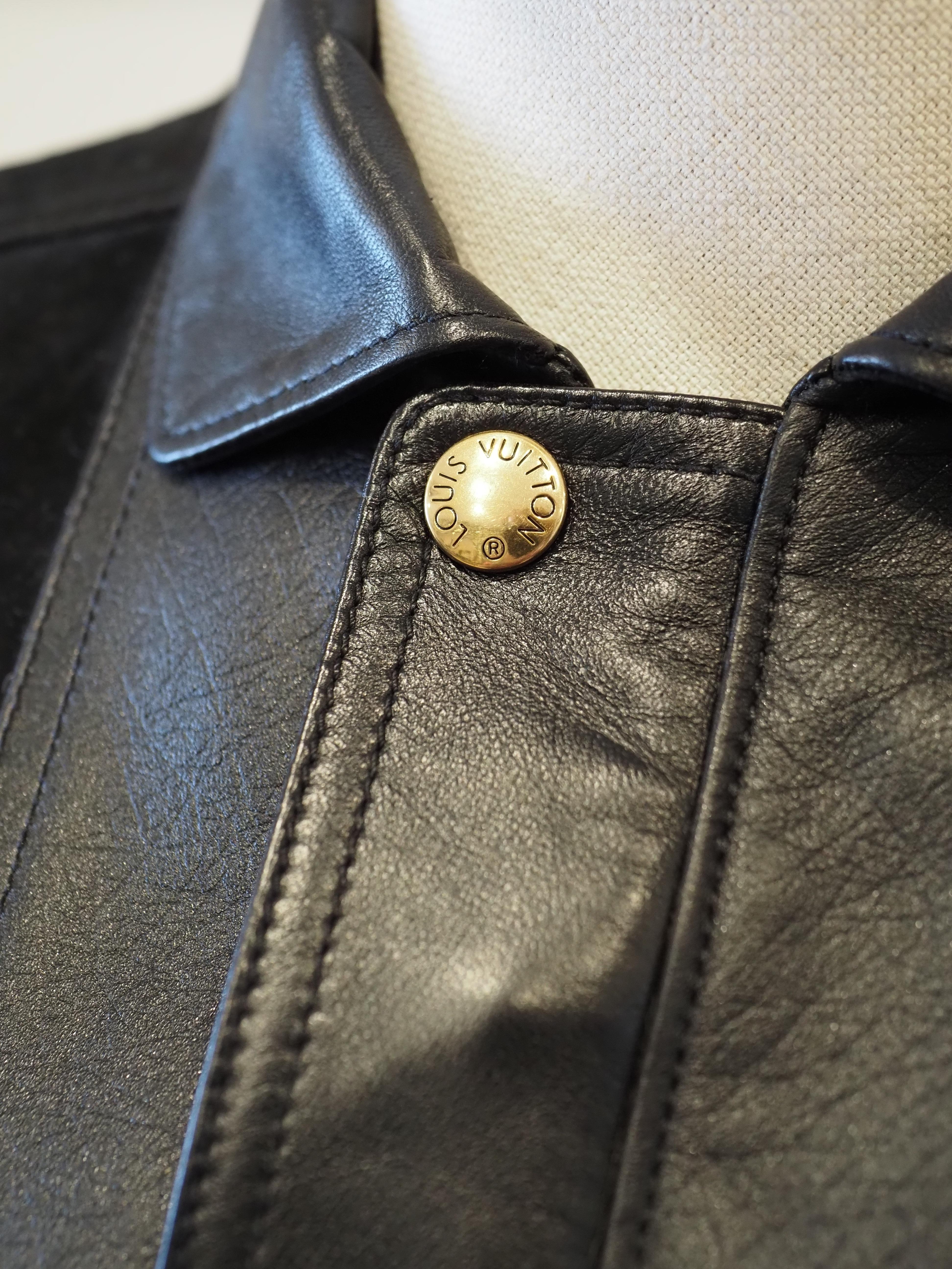 Louis Vuitton Lederjacke aus Samt Damen im Angebot