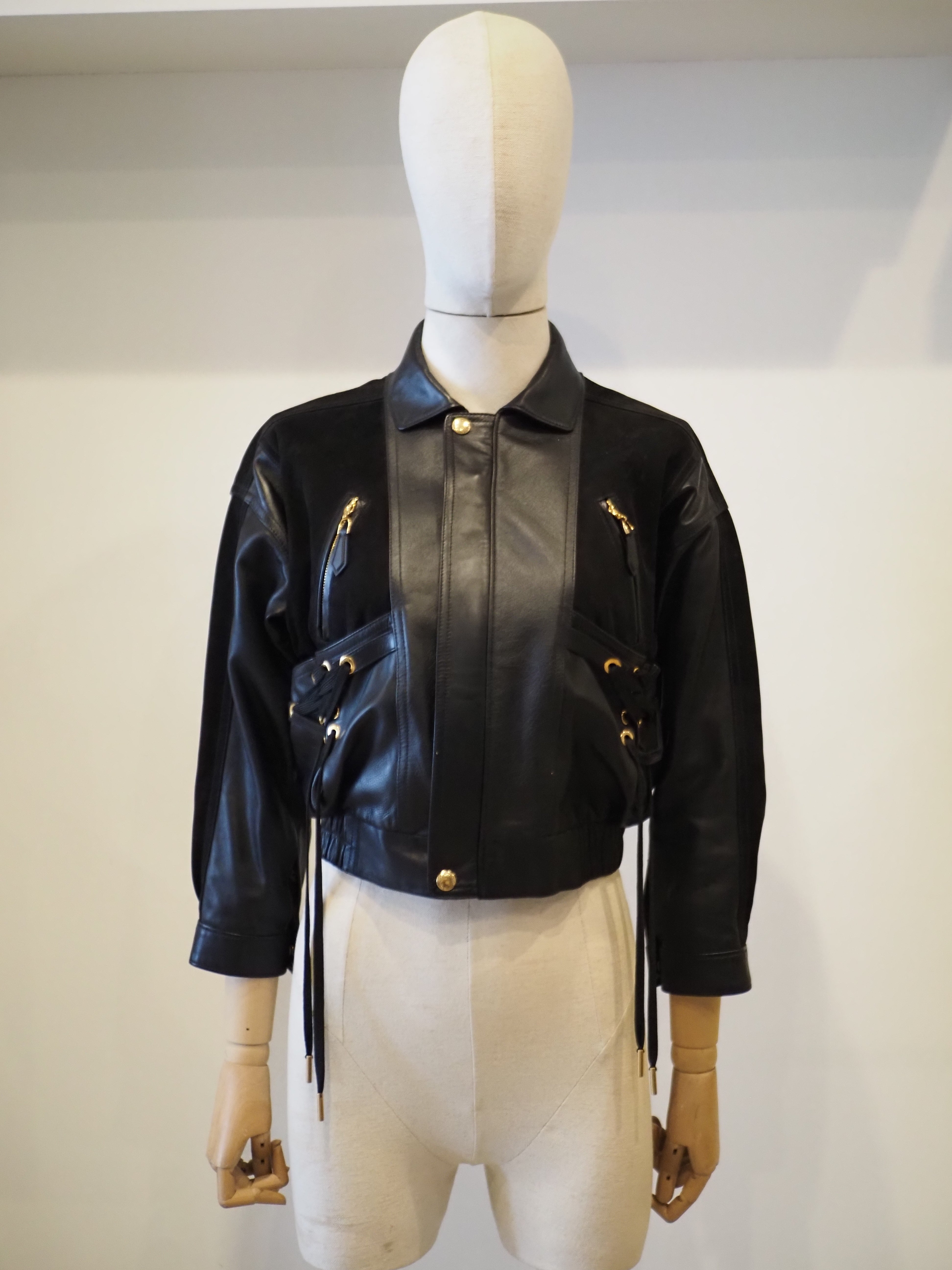 Louis Vuitton Lederjacke aus Samt im Angebot