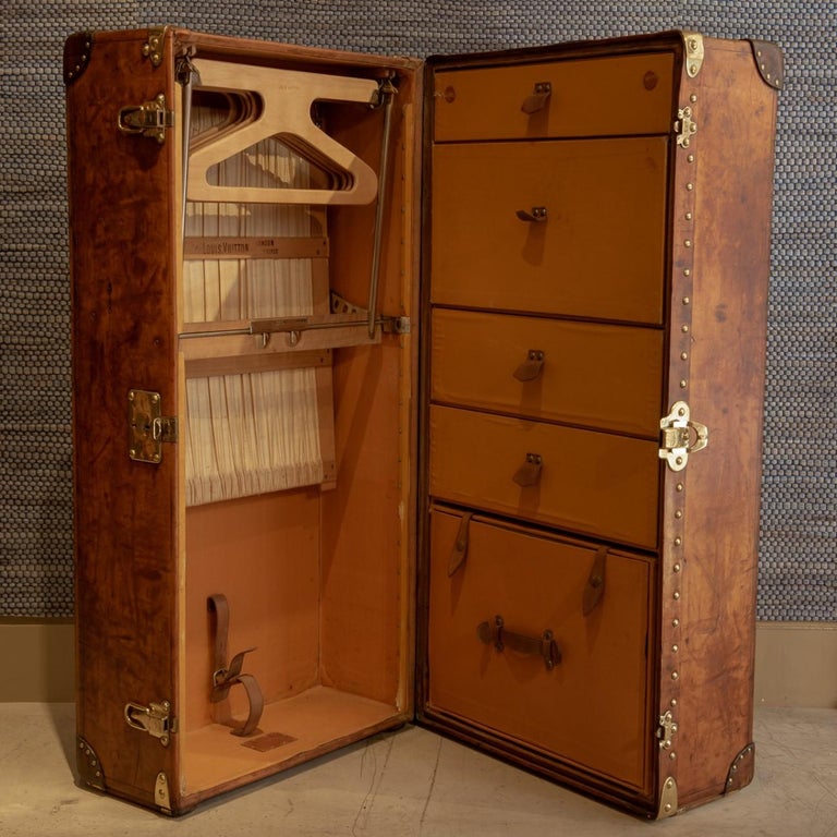 Louis Vuitton Leather Wardrobe Trunk, circa 1915 For Sale at 1stdibs