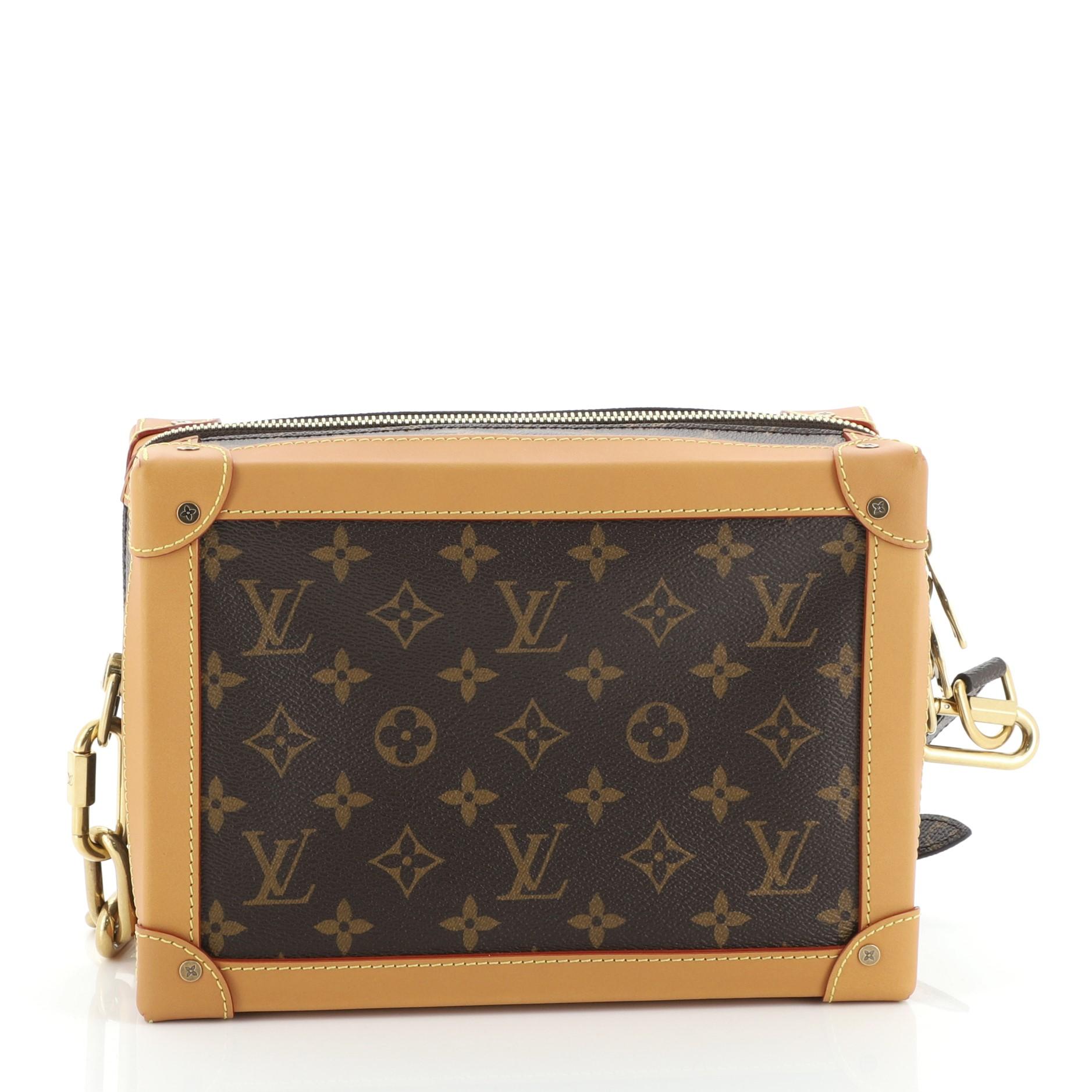 sacoche louis vuitton soft trunk