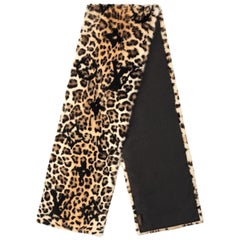 Louis Vuitton Scarves Leopard print Silk ref.57118 - Joli Closet