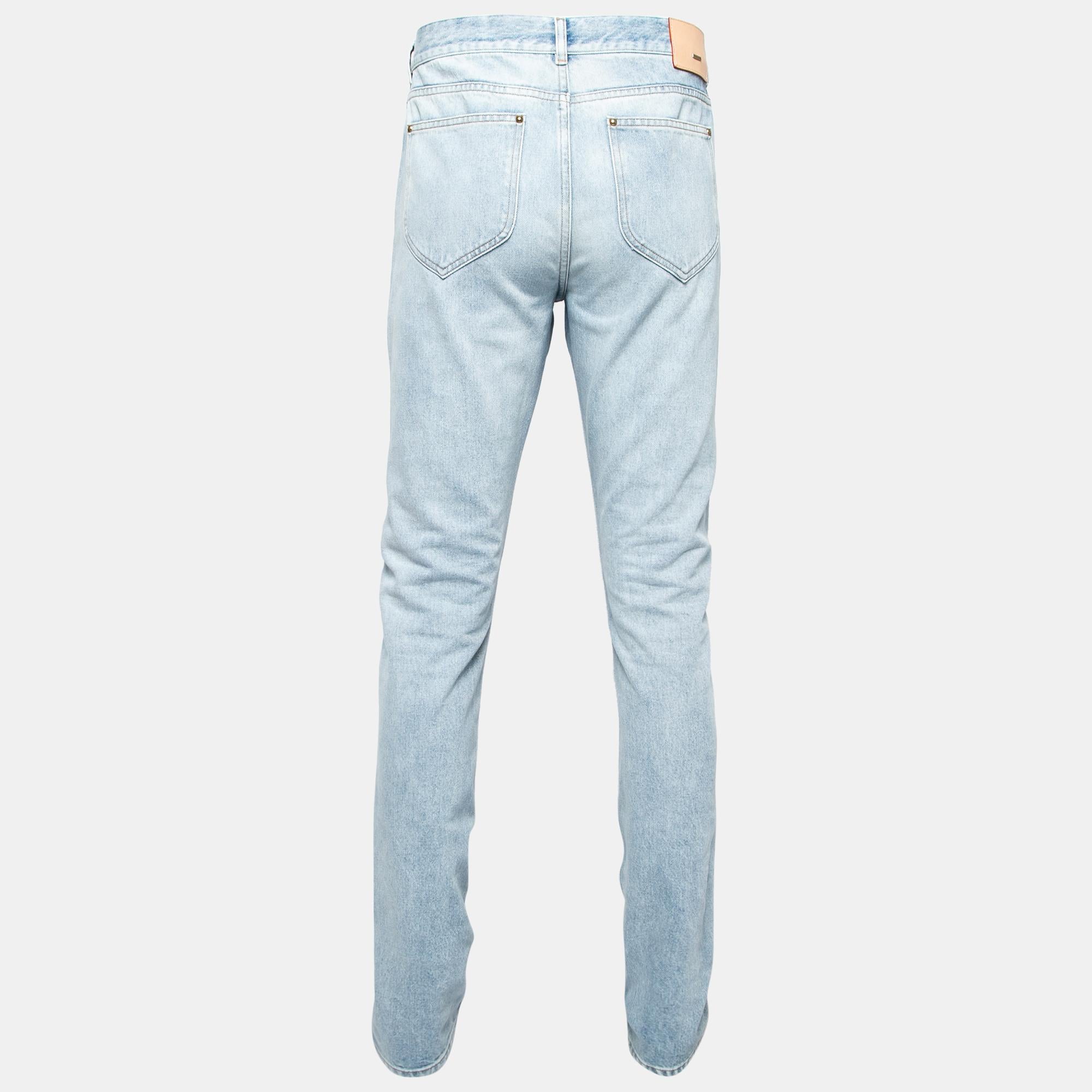 These jeans from the House of Louis Vuitton are definitely a closet essential. They are tailored using light-blue denim fabric and feature five pockets. These jeans have been provided with a buttoned closure. Flaunt a comfy and casual look with