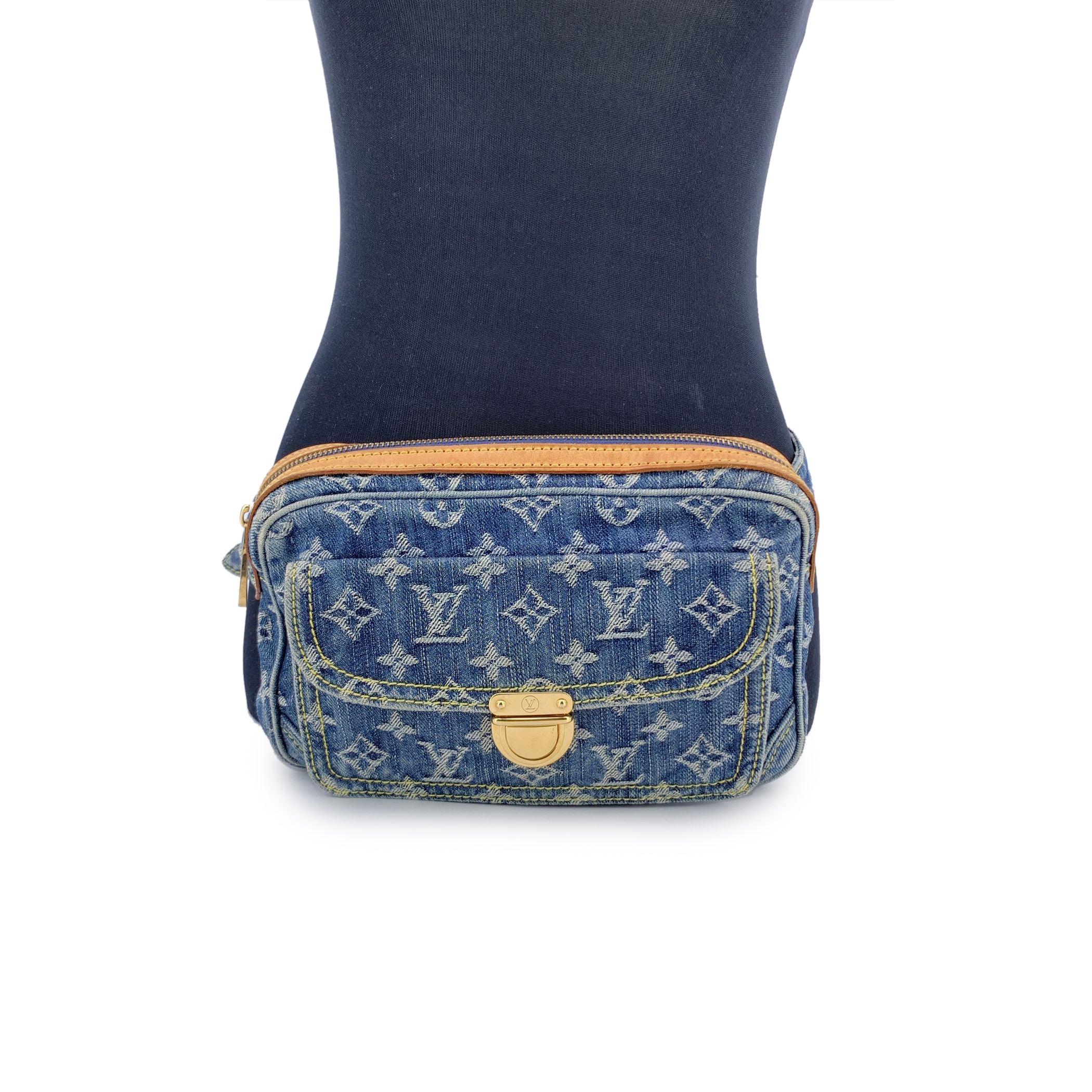Louis Vuitton Light Blue Denim Monogram Waist Bum Belt Bag In Good Condition For Sale In Rome, Rome