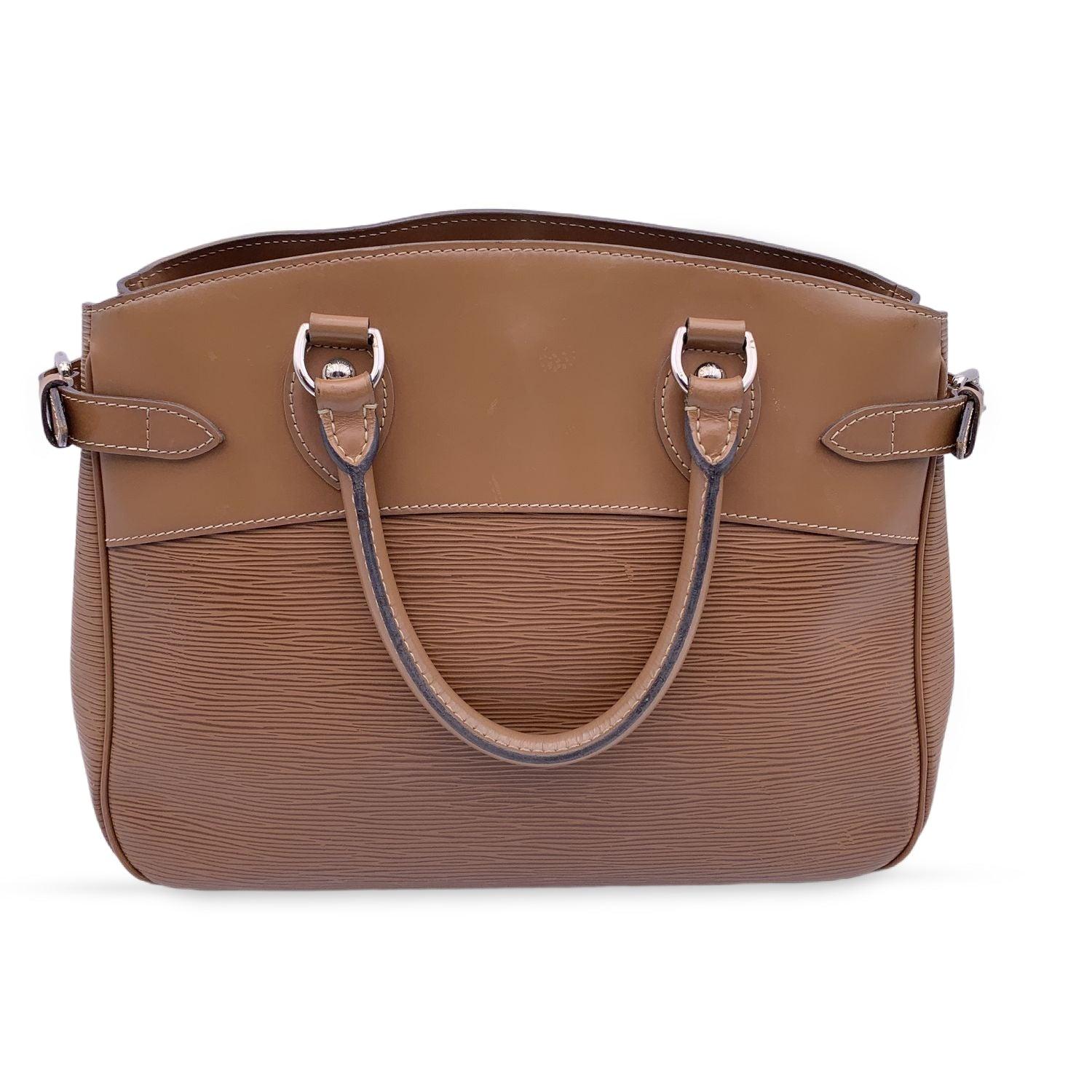 Louis Vuitton Light Brown Epi Leather Passy PM Bag Satchel In Good Condition In Rome, Rome