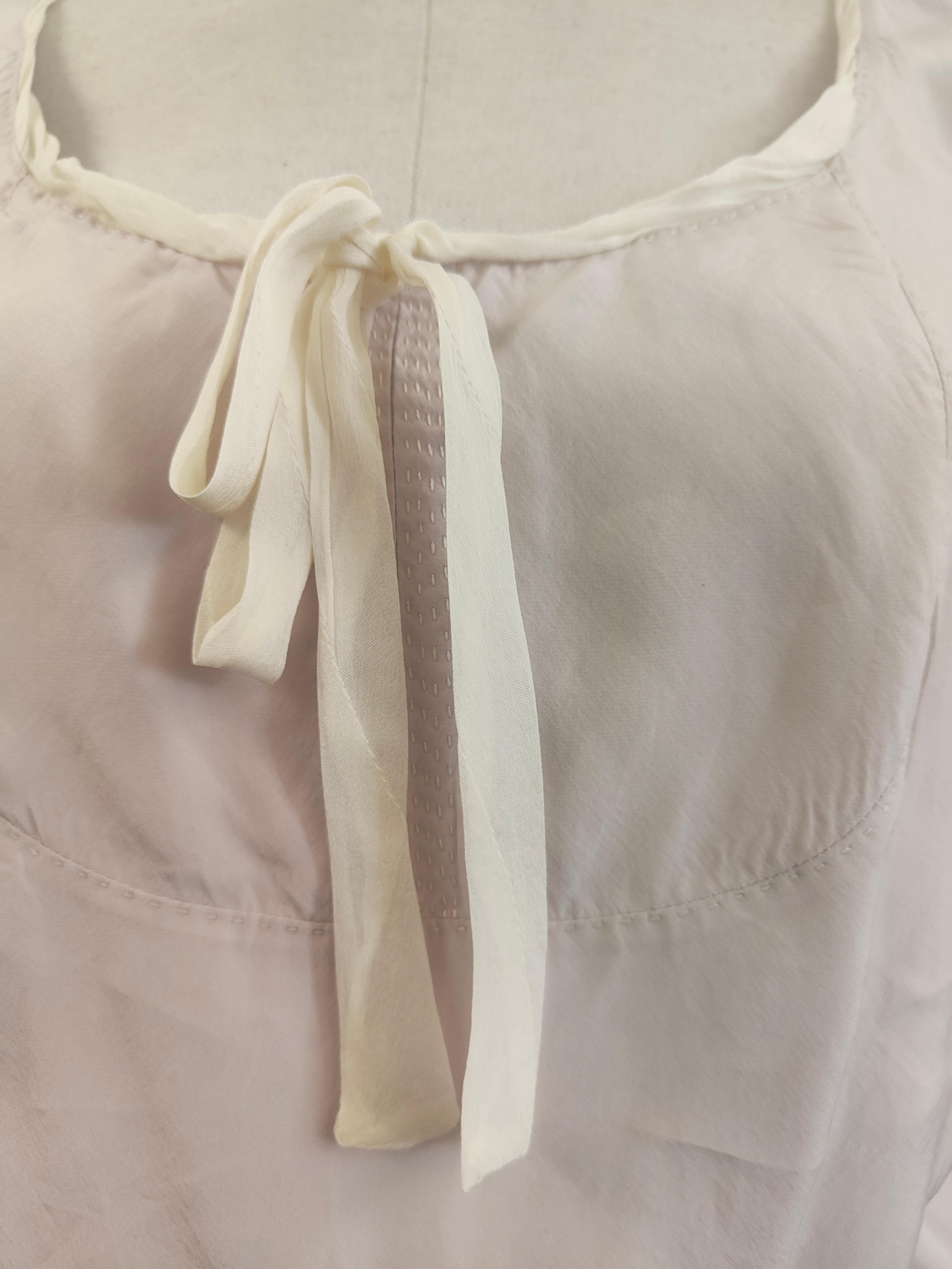 Louis Vuitton - Haut en soie rose clair et beige  en vente 3