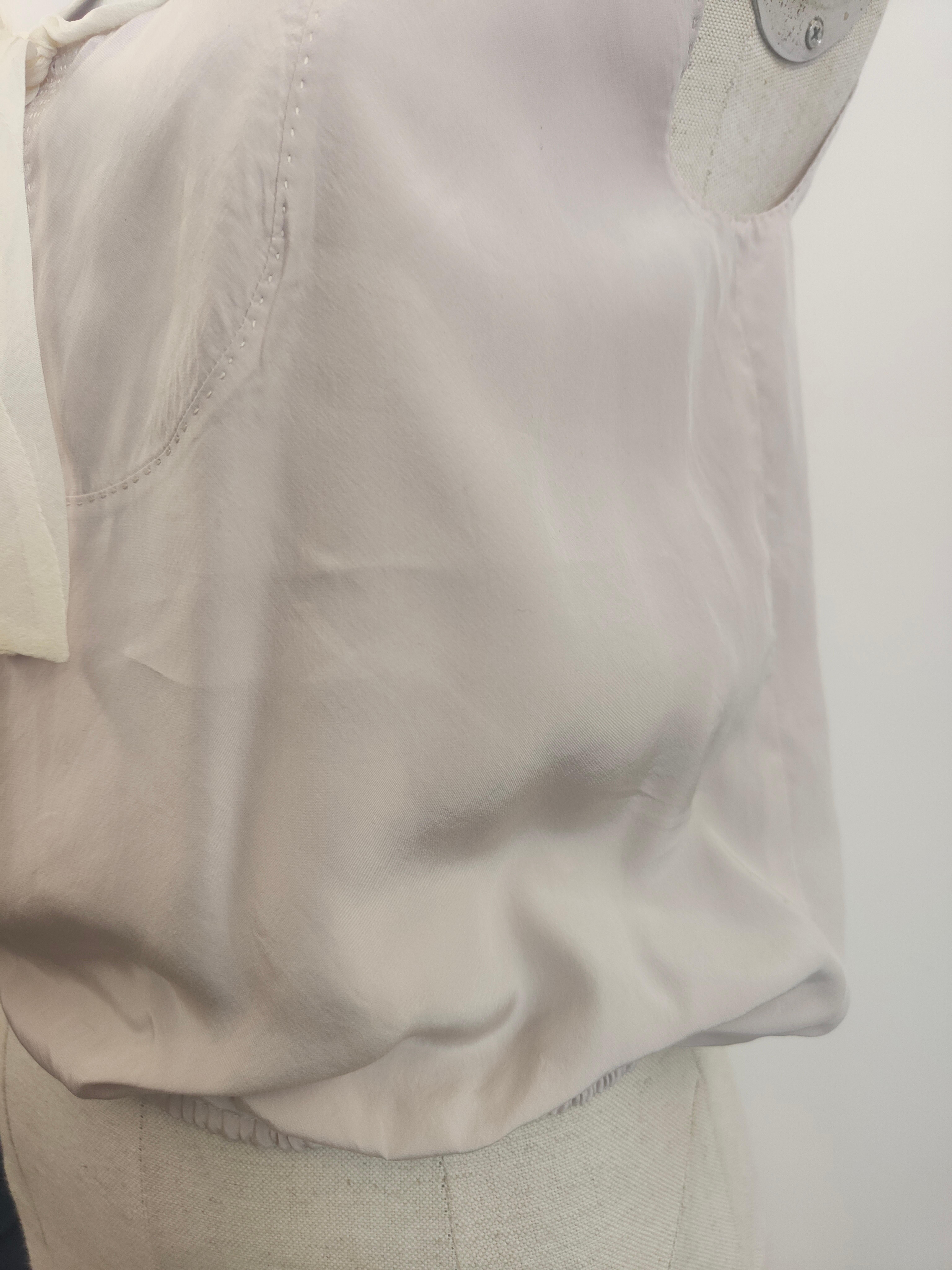 Louis Vuitton - Haut en soie rose clair et beige  en vente 4