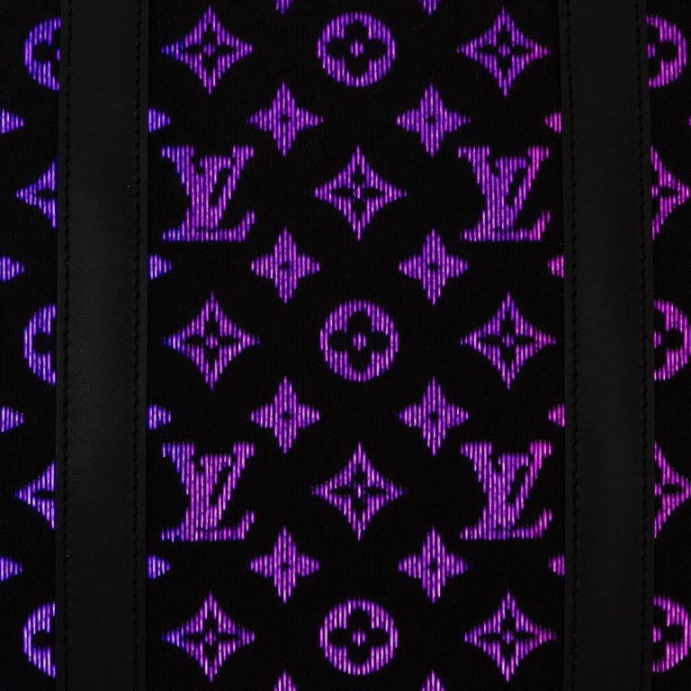 BRAND NEW-Limited edition Louis Vuitton keepall 50 Light Up virgil abloh  fw19 at 1stDibs  louis vuitton keepall light up price, lv keepall light up  price, louis vuitton light up bag price