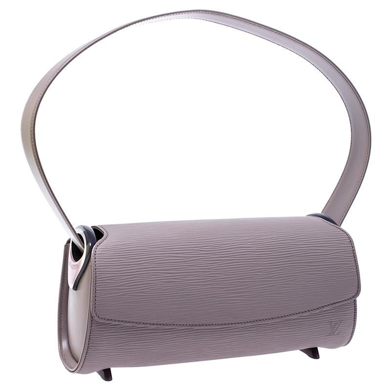 Louis Vuitton Lilac Epi Leather Nocturne PM Bag In Excellent Condition In Dubai, Al Qouz 2