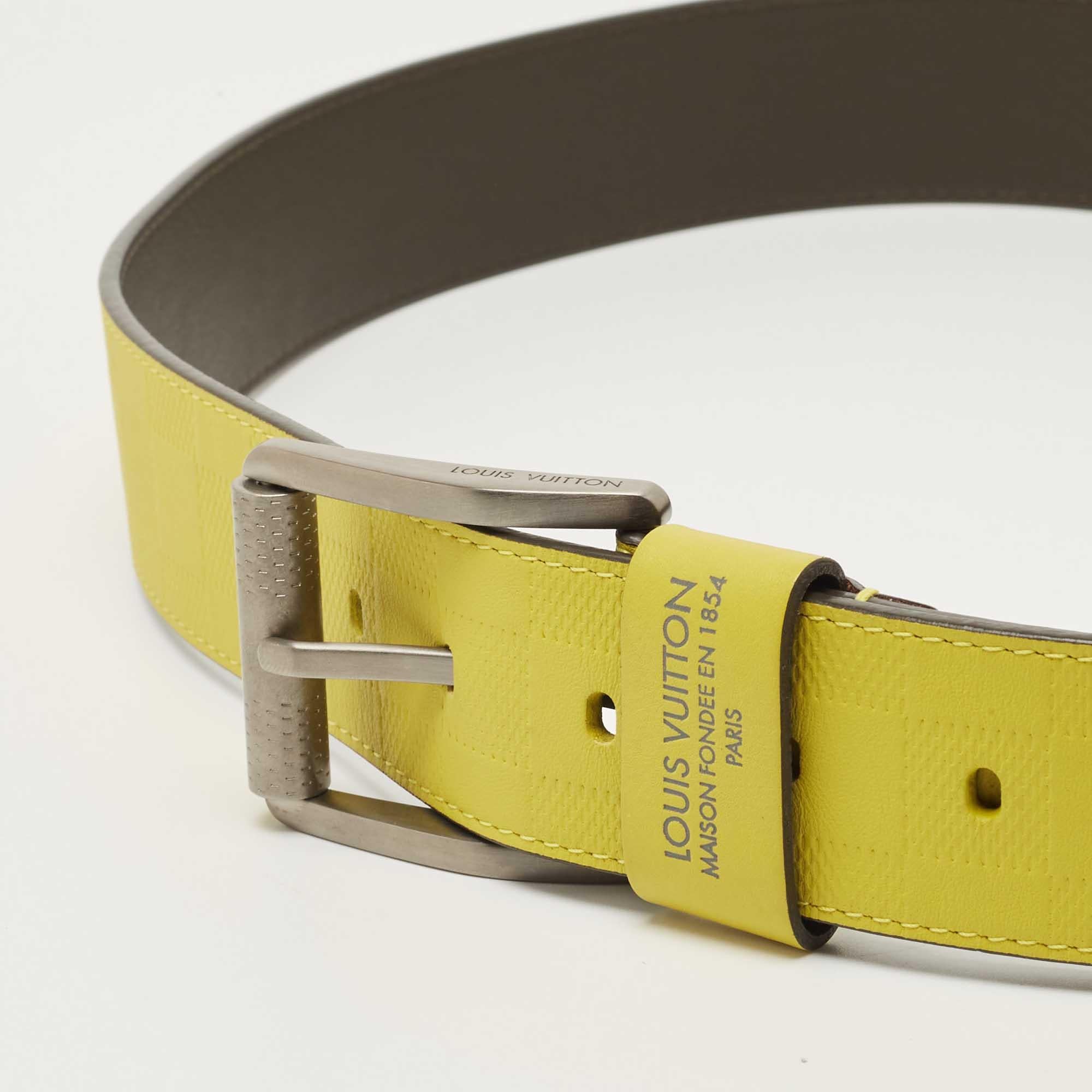 Louis Vuitton Lime Damier Embossed Leather Buckle Belt 90CM In Excellent Condition In Dubai, Al Qouz 2
