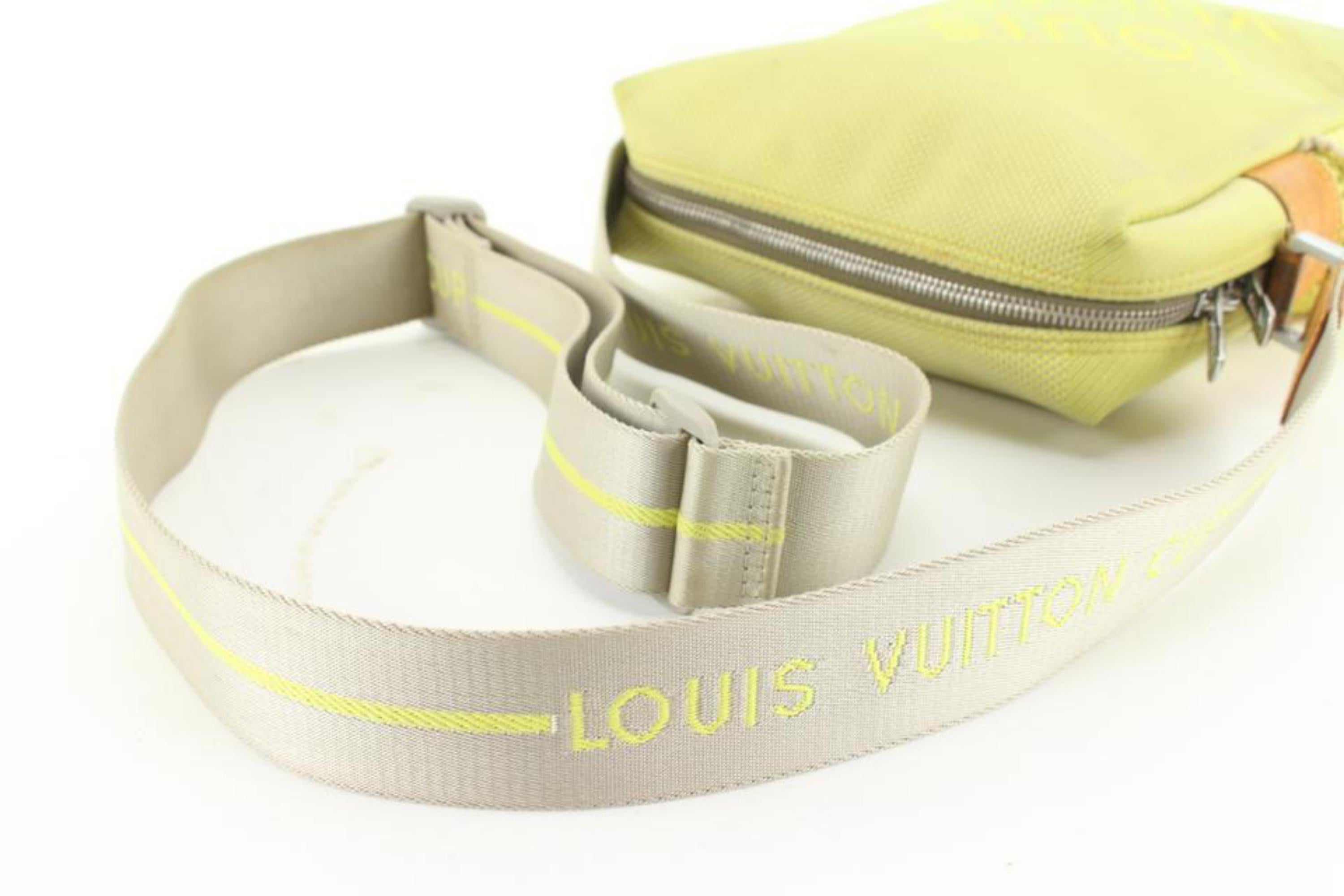 Louis Vuitton Lime Green Damier Geant Weatherly Danube 29lu76s For Sale 2