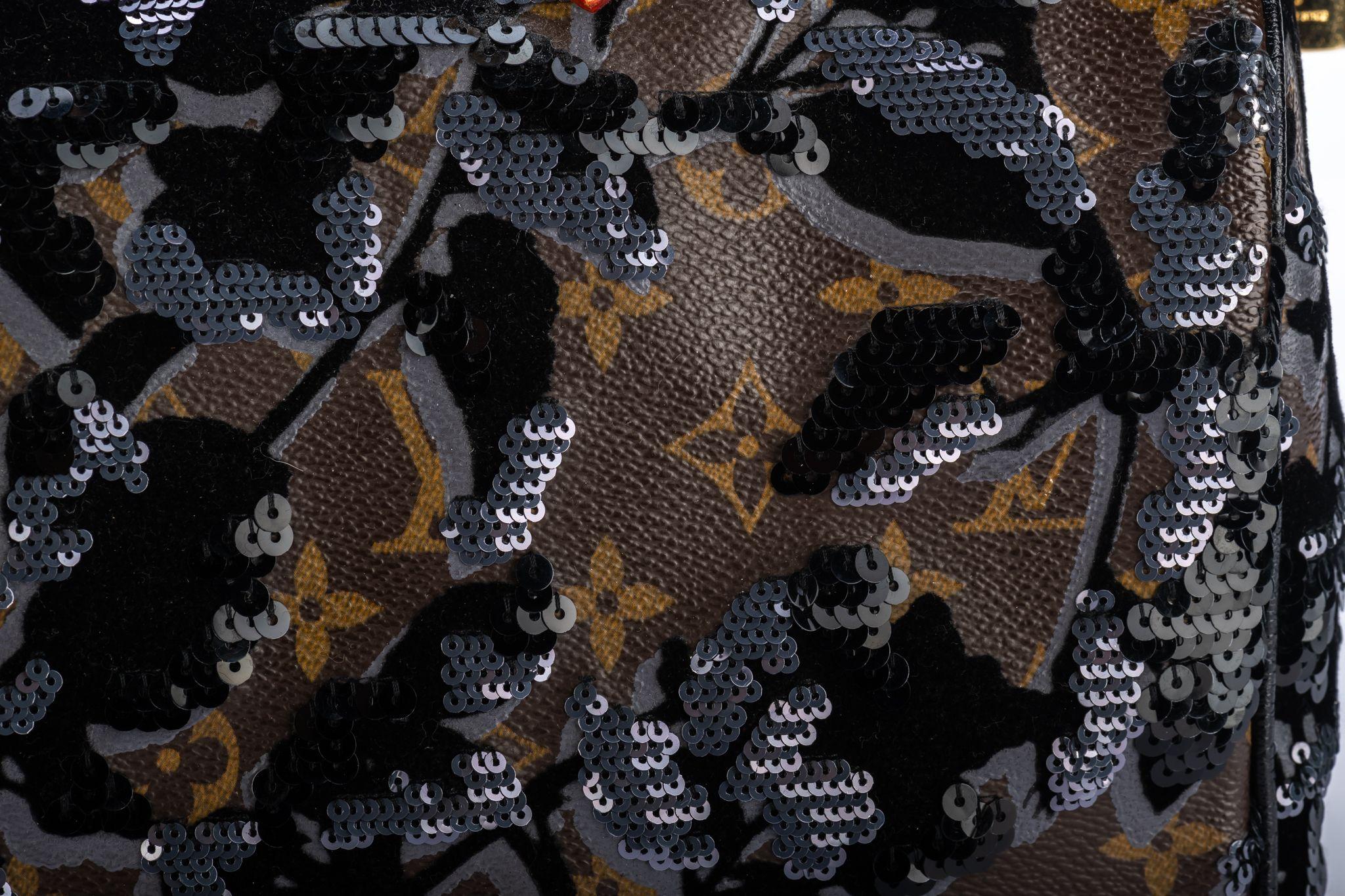Louis Vuitton Lim.Ed. Black Sequin Speedy Bag For Sale 3