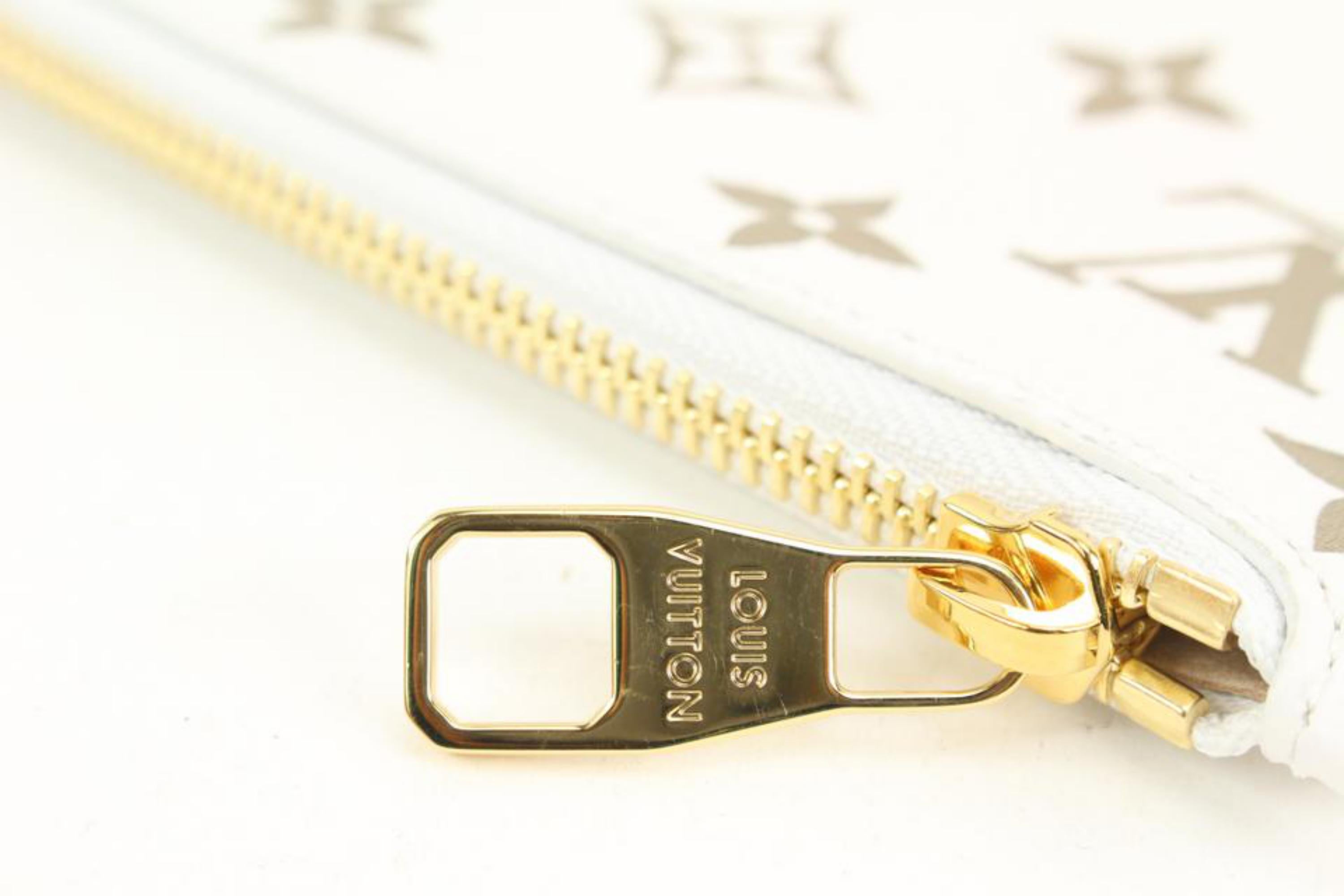 Louis Vuitton - Pochette beige Empreinte Neverfull avec monogramme, édition limitée, MM ou GM 46lk3 en vente 6
