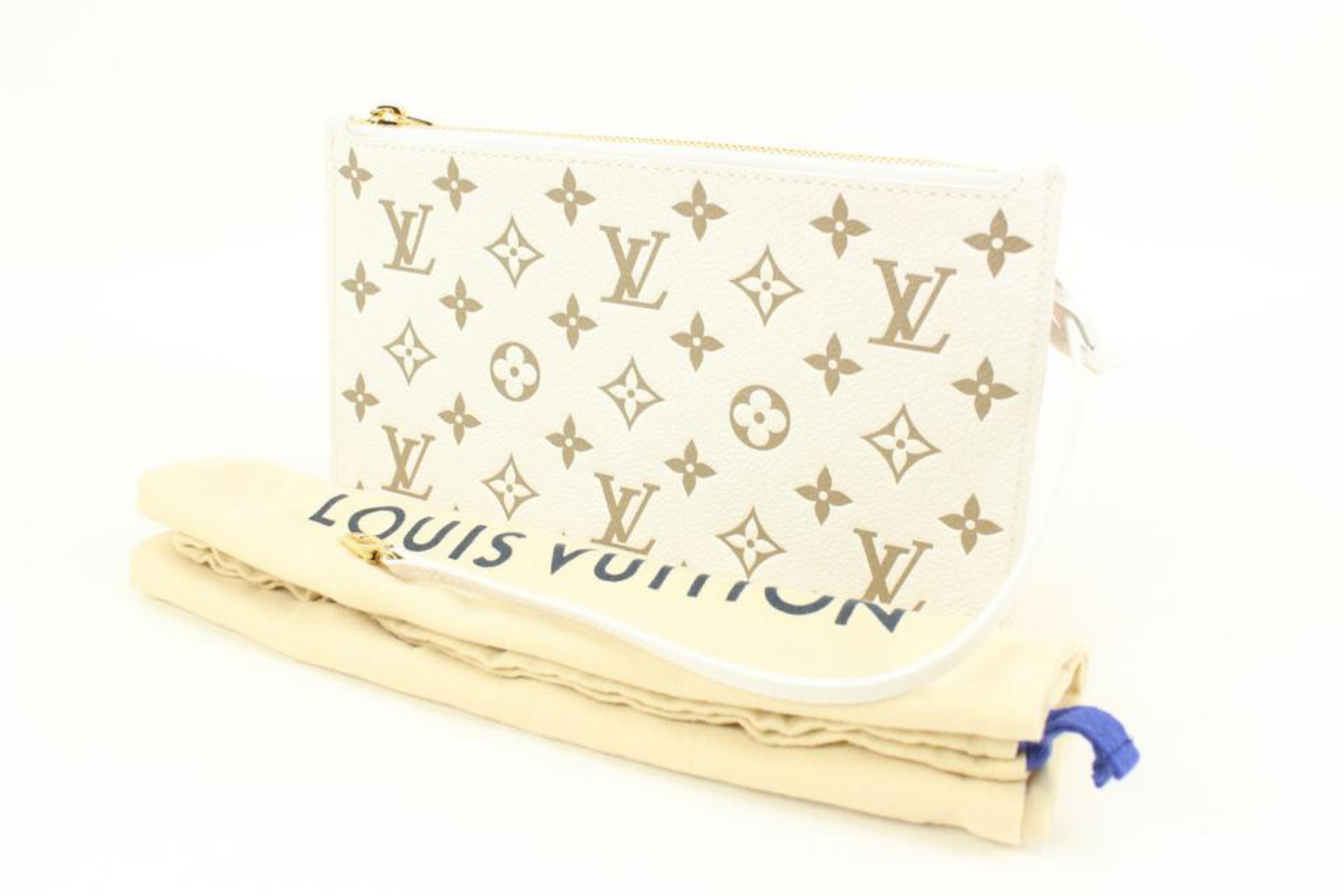 Louis Vuitton Limited Beige Monogram Empreinte Neverfull Pochette MM or GM 46lk32
Date Code/Serial Number: RFID Chip
Made In: Spain
Measurements: Length:  9.8